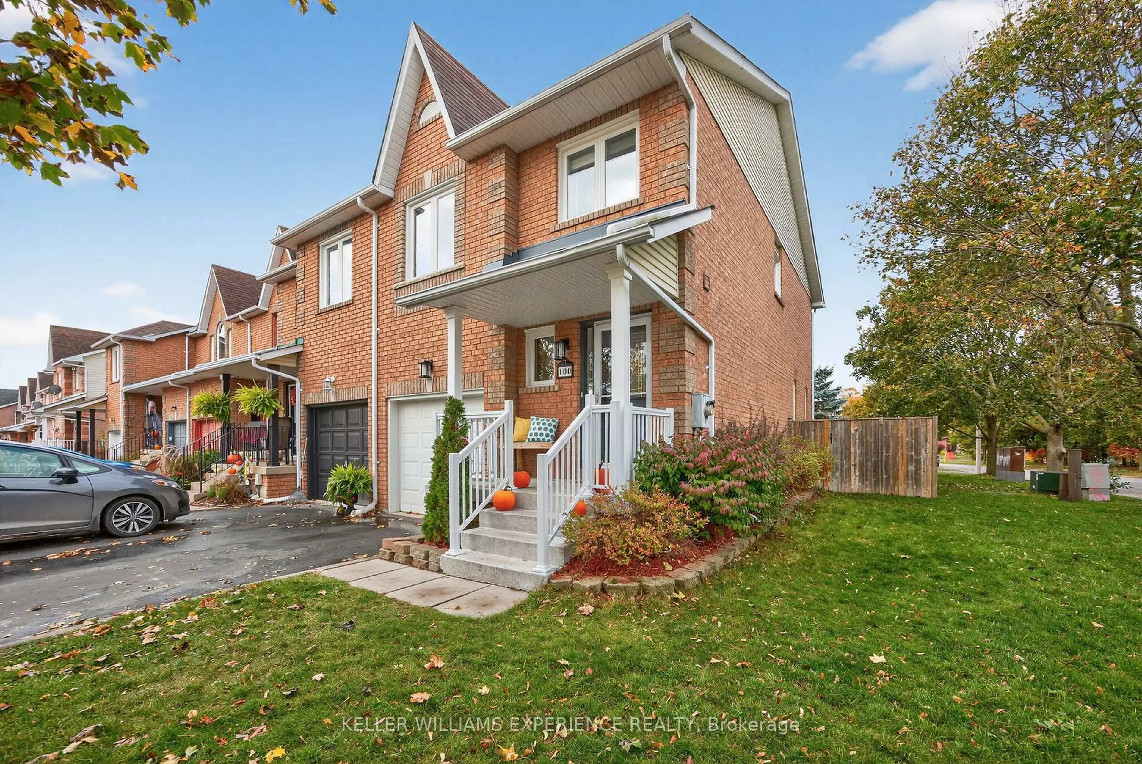 Home with brick exterior material, street for 100 Brucker Rd, Barrie Ontario L4N 8H9