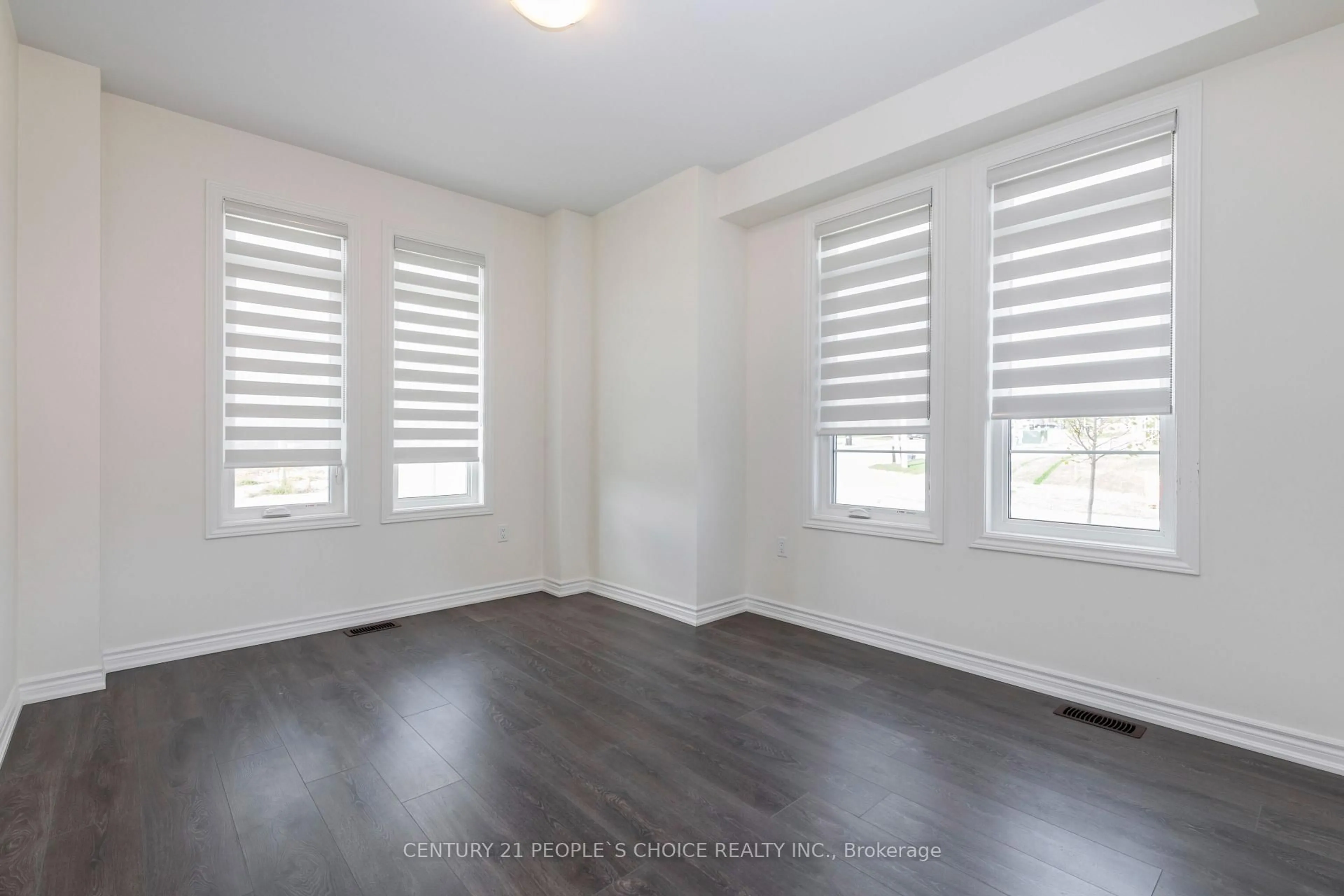 A pic of a room for 35 Greer St, Barrie Ontario L9J 0R5
