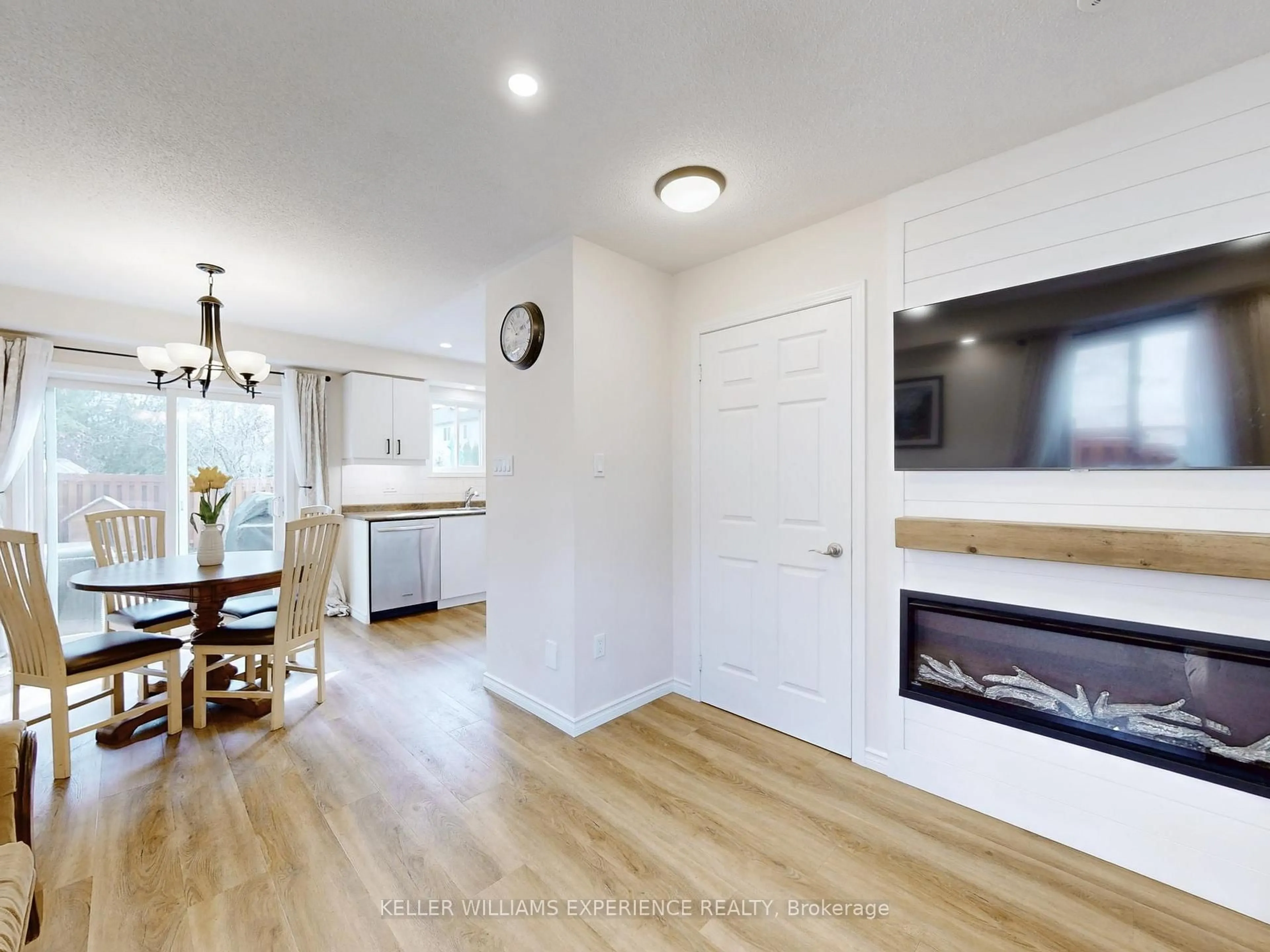 Unknown for 31 Gross Dr, Barrie Ontario L4N 0R6