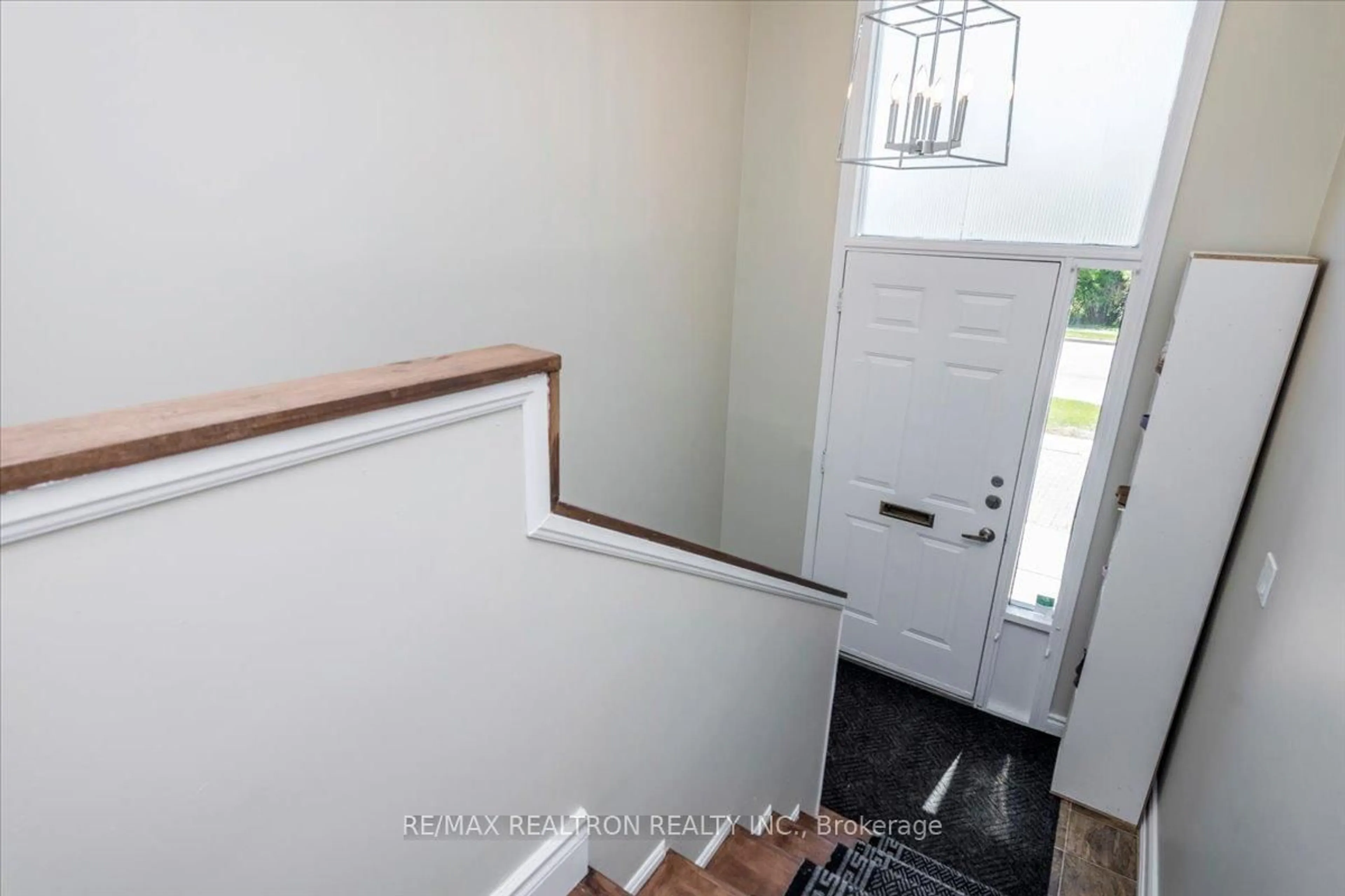 Unknown for 196 Edgehill Dr, Barrie Ontario L4N 1M1