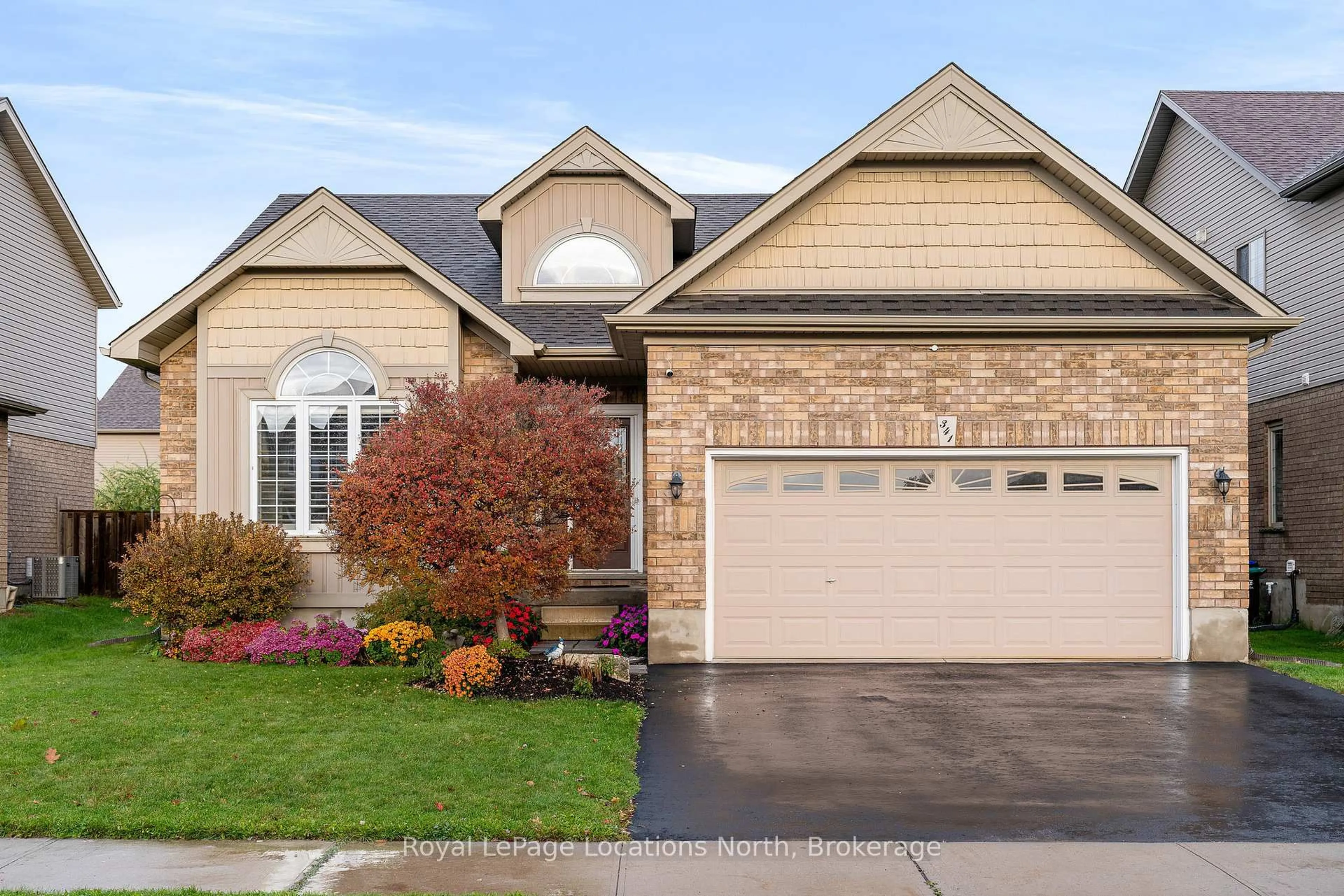 Home with brick exterior material, street for 341 Holden St, Collingwood Ontario L9Y 0E2