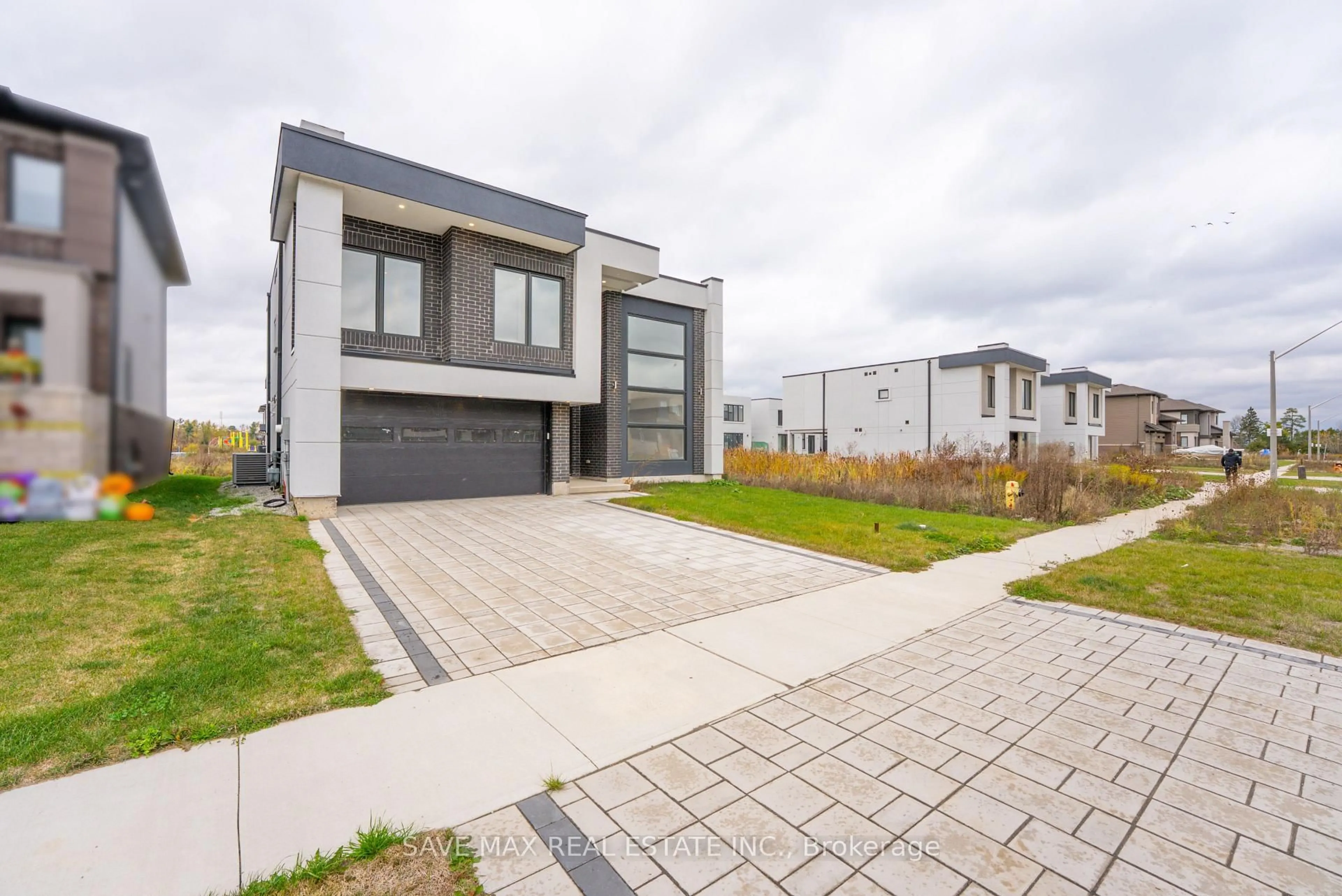 Home with brick exterior material, street for 3775 Sunbank Cres, Severn Ontario L3V 6H3