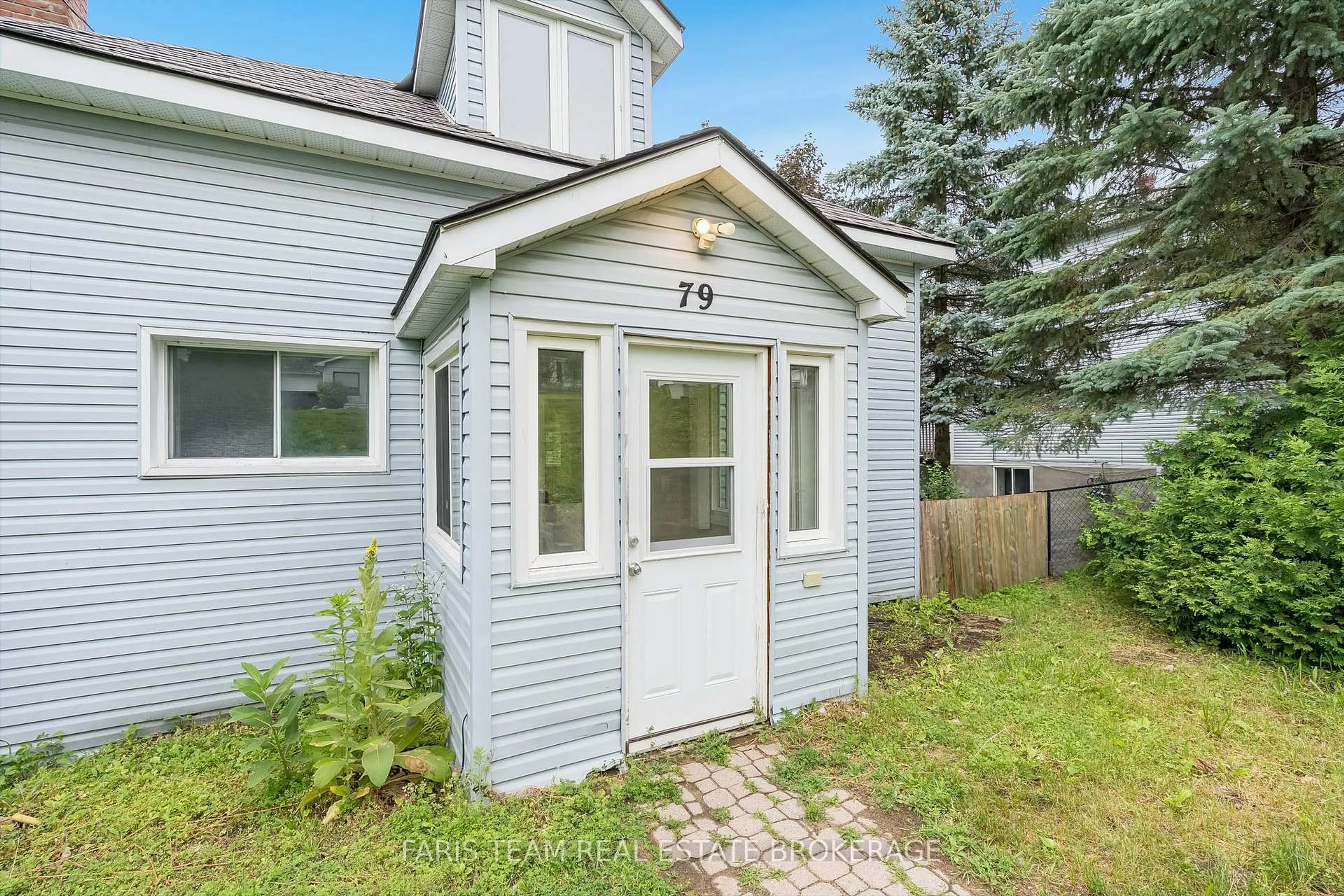 Unknown for 79 Poyntz St, Penetanguishene Ontario L9M 1N9