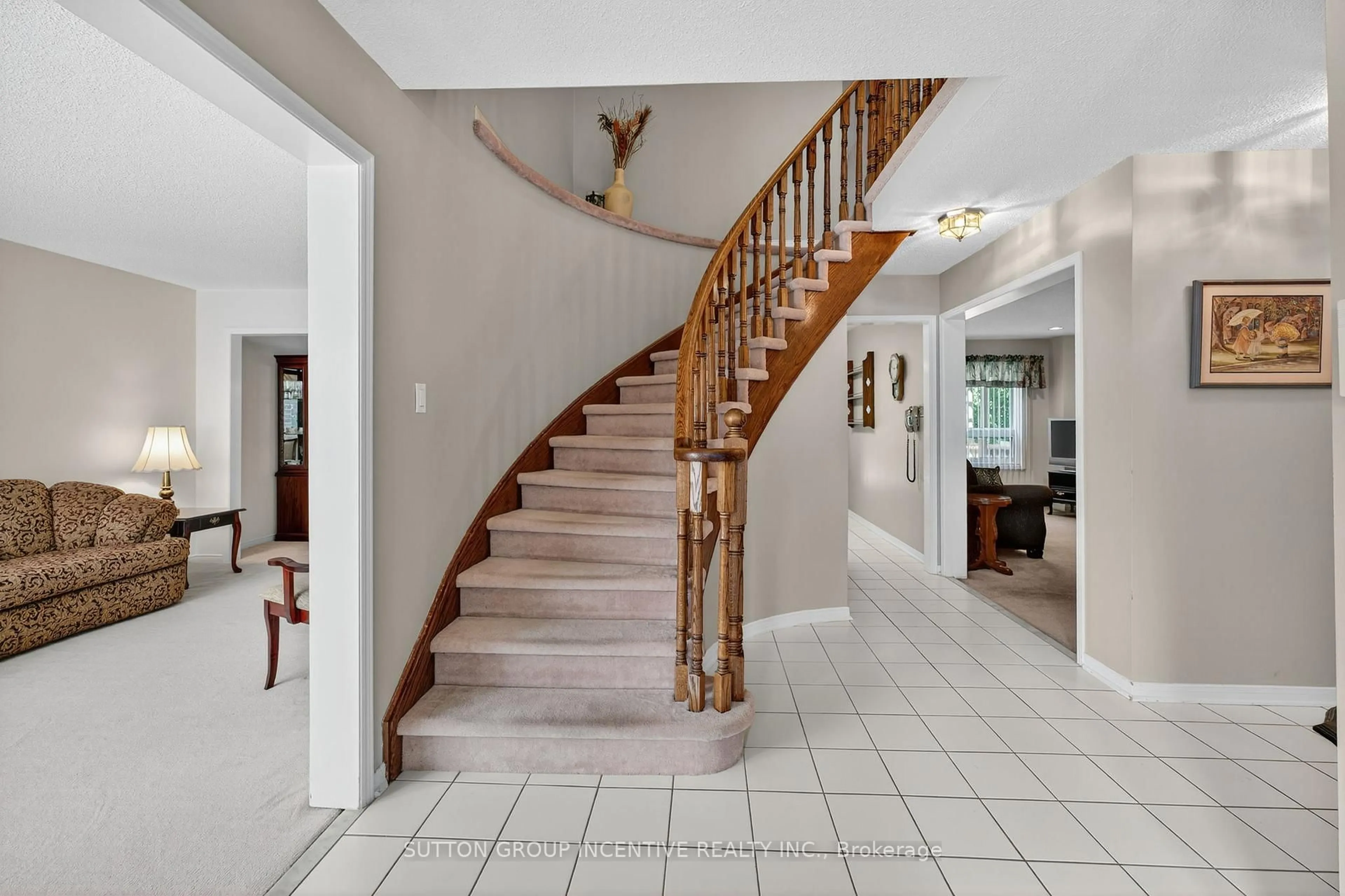 Unknown for 26 Peck St, Barrie Ontario L4N 7H4
