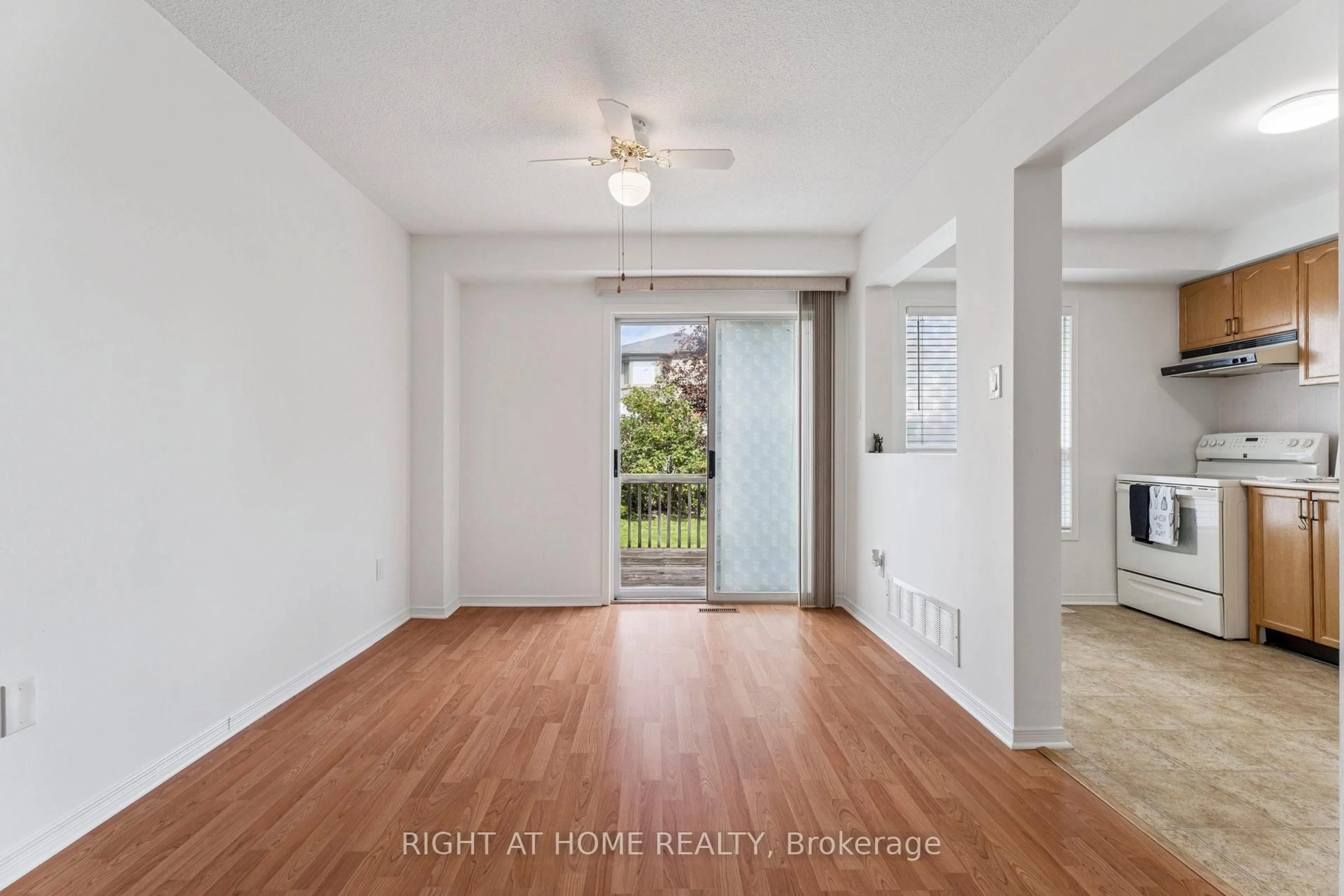 A pic of a room for 115 Laidlaw Dr, Barrie Ontario L4N 7R9