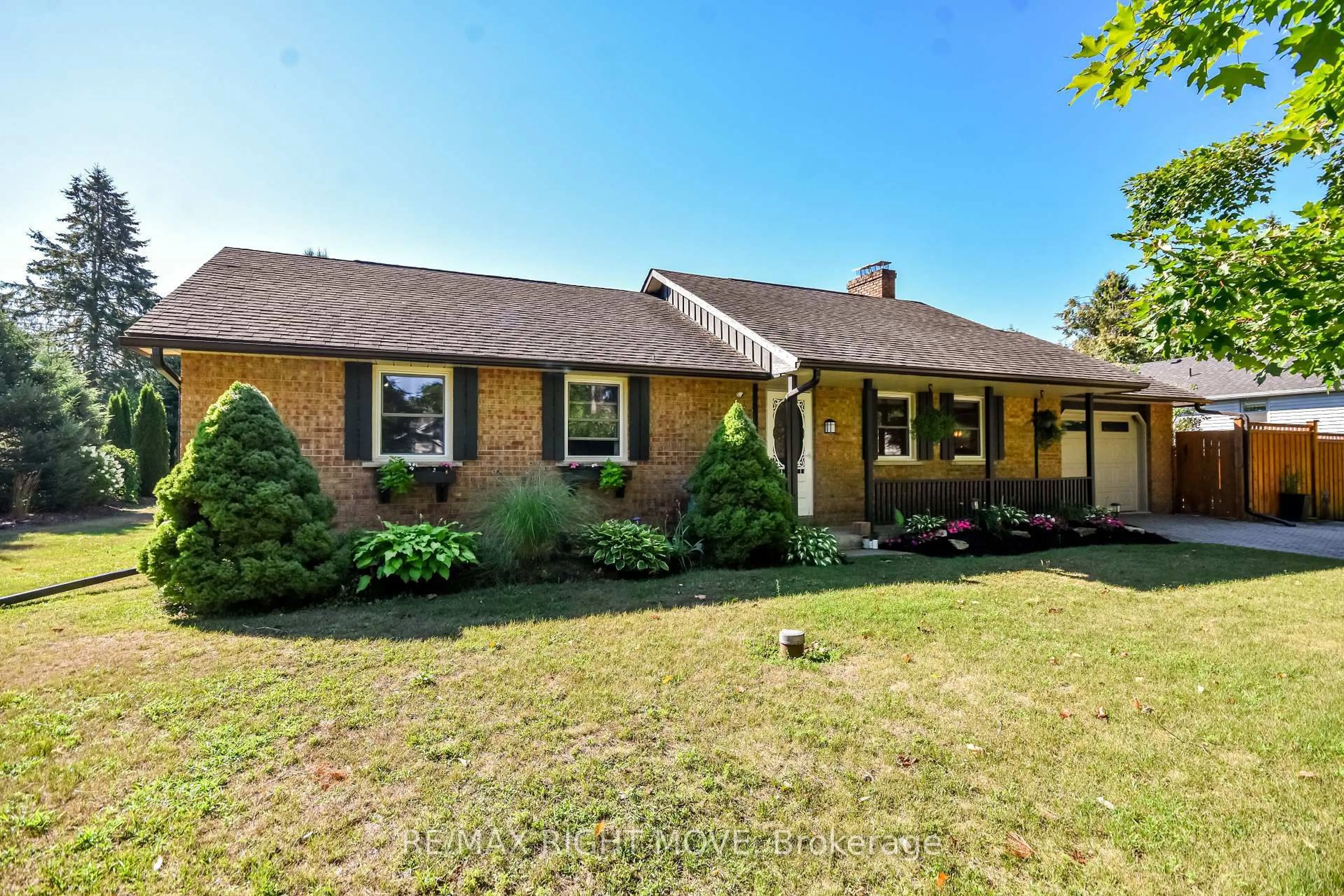 Home with brick exterior material, street for 2009 Marchmont Rd, Severn Ontario L3V 0V6