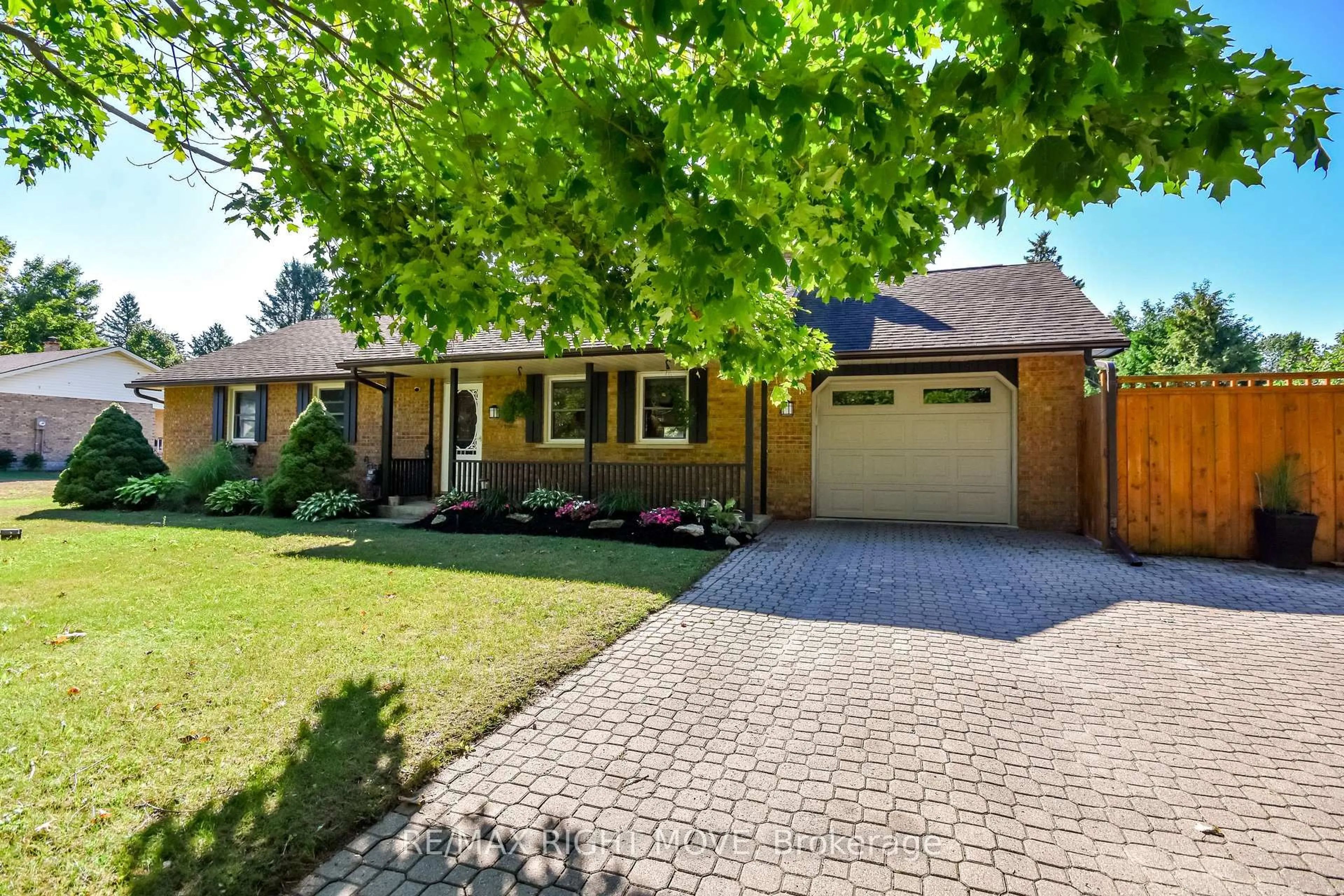 Home with brick exterior material, street for 2009 Marchmont Rd, Severn Ontario L3V 0V6