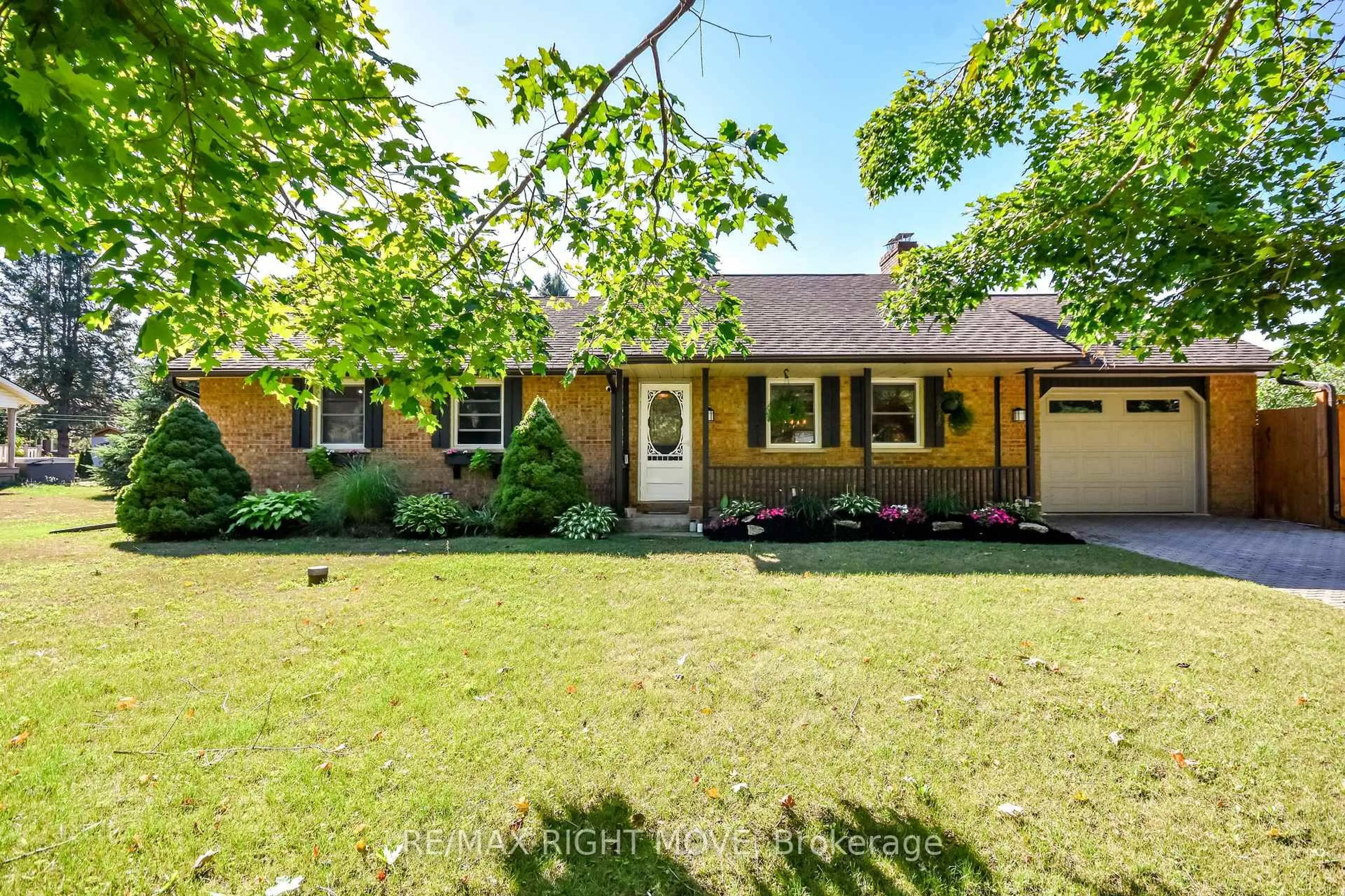 Home with brick exterior material, street for 2009 Marchmont Rd, Severn Ontario L3V 0V6