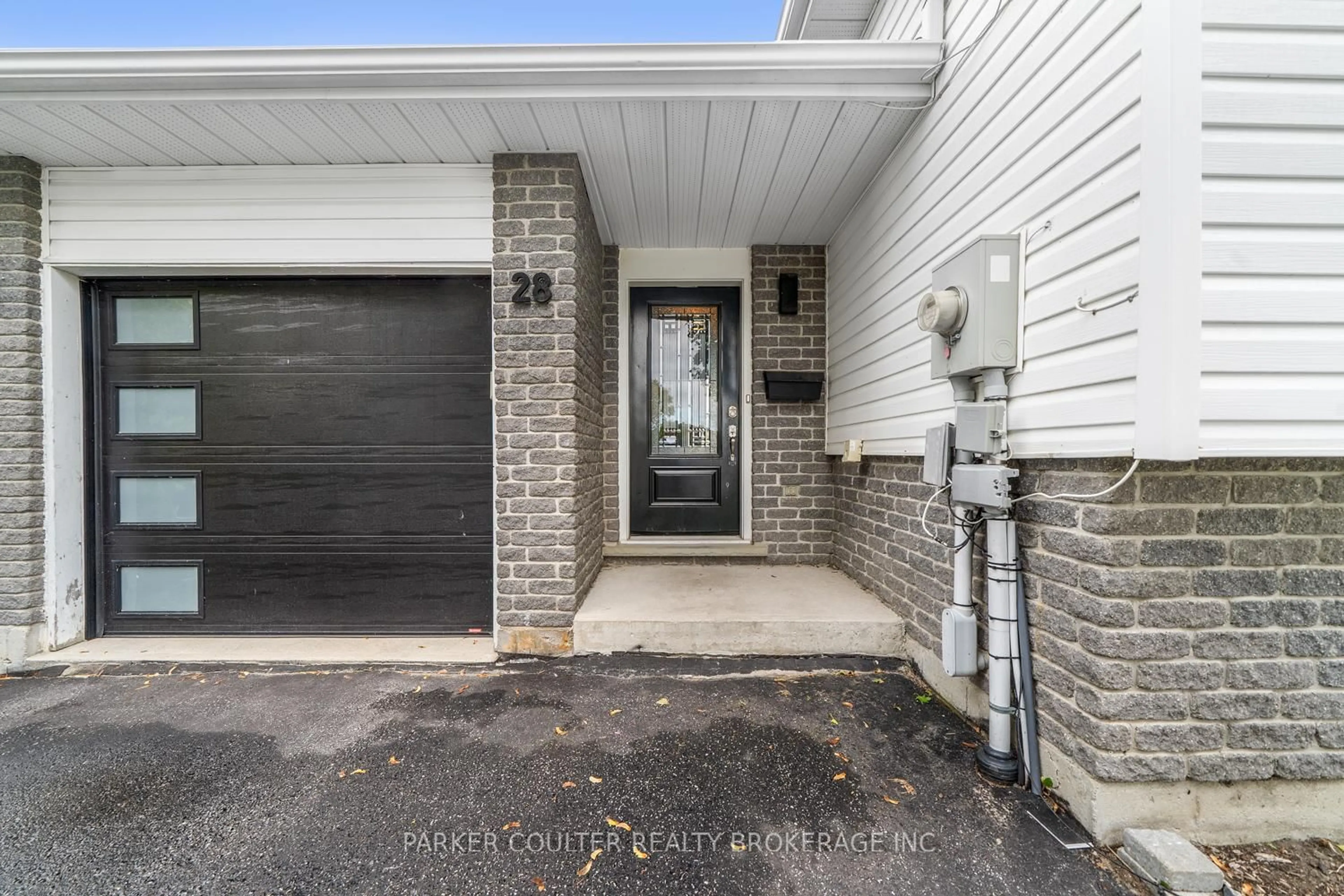 Unknown for 28 Keith St, Orillia Ontario L3V 7V6