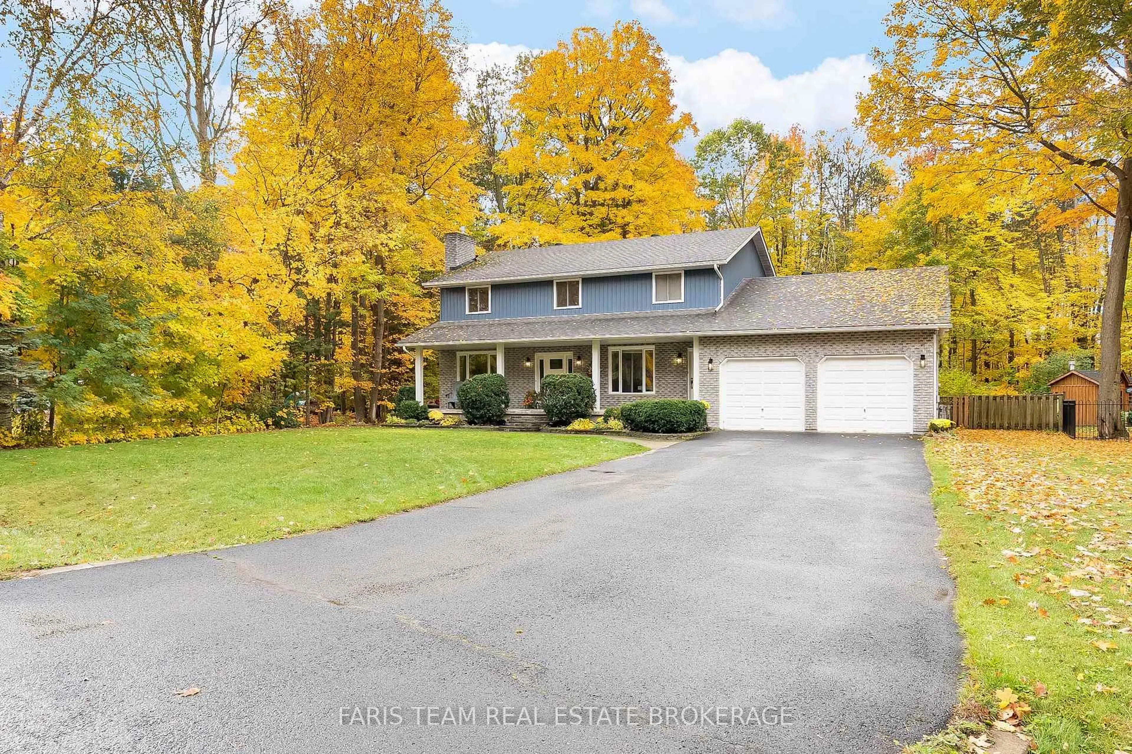 A pic from outside/outdoor area/front of a property/back of a property/a pic from drone, unknown for 7 Bailey Cres, Tiny Ontario L0L 2T0