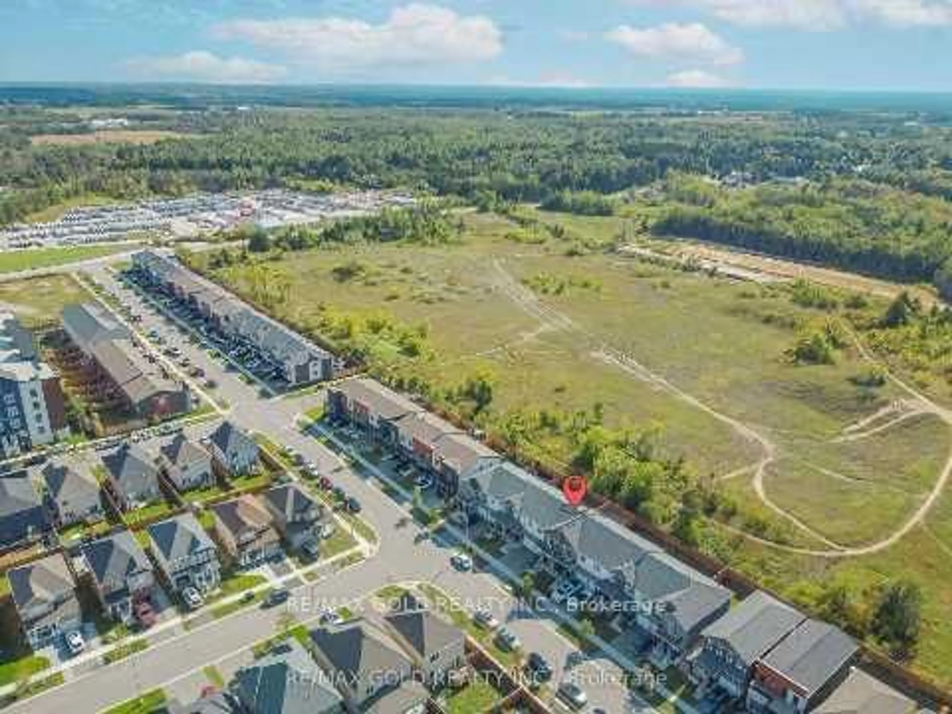 A pic from outside/outdoor area/front of a property/back of a property/a pic from drone, unknown for 72 Brown Bear St, Barrie Ontario L9J 0H8