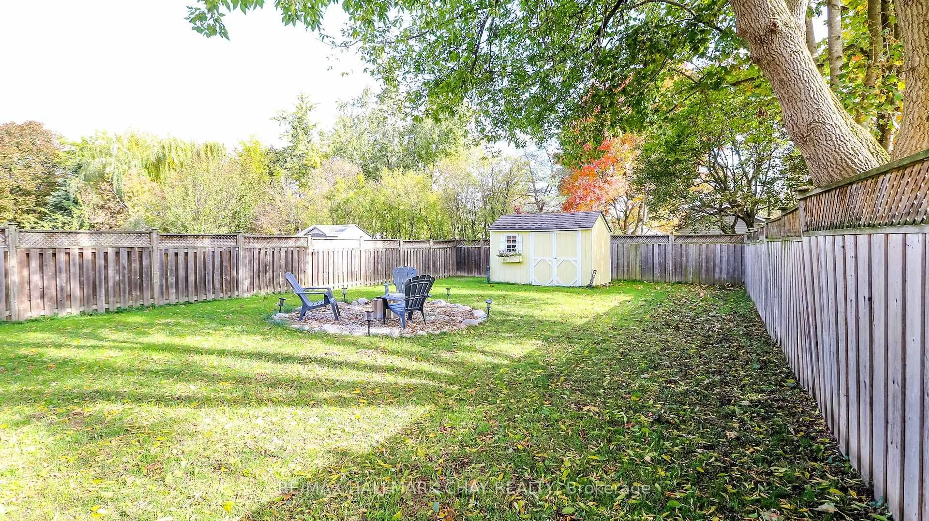 Unknown for 75 Elizabeth St, Barrie Ontario L4N 6P2