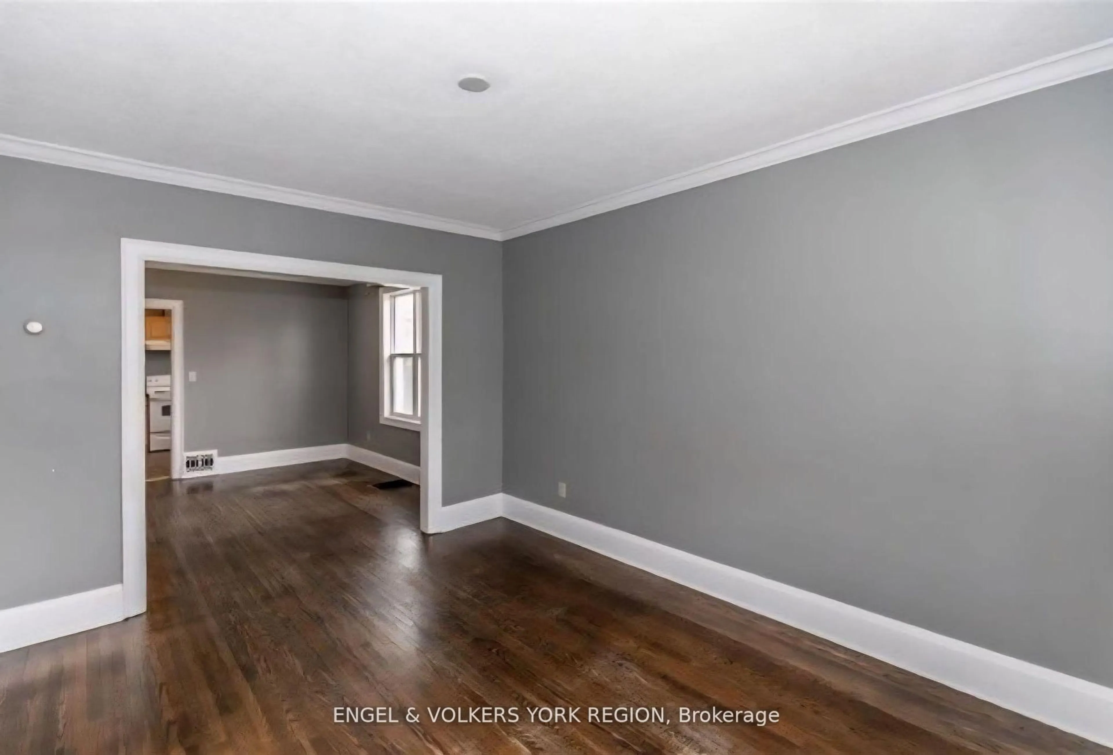 A pic of a room for 23 Lount St, Barrie Ontario L4M 3E3