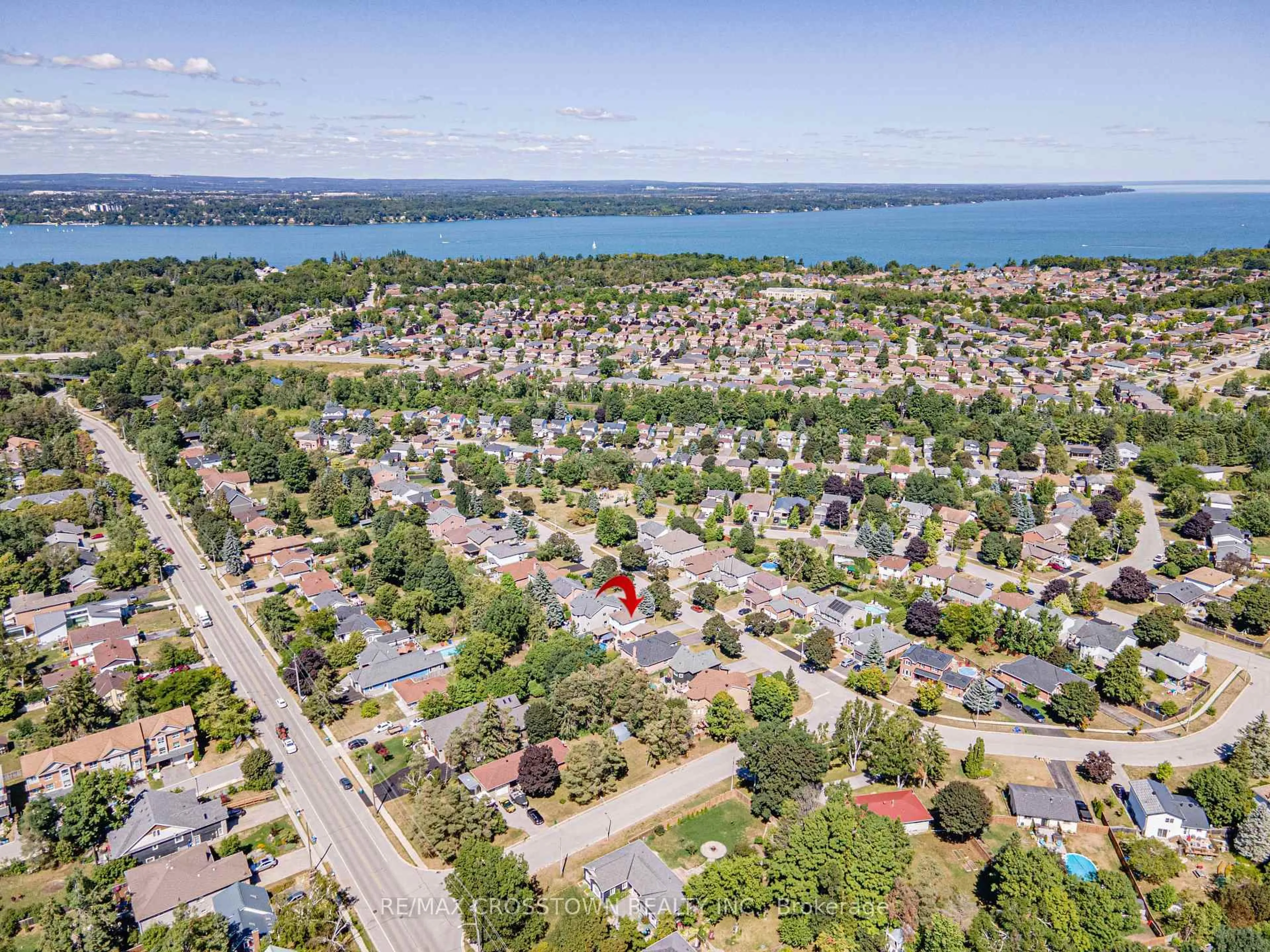 A pic from outside/outdoor area/front of a property/back of a property/a pic from drone, water/lake/river/ocean view for 10 Carter Rd, Barrie Ontario L4N 7L1