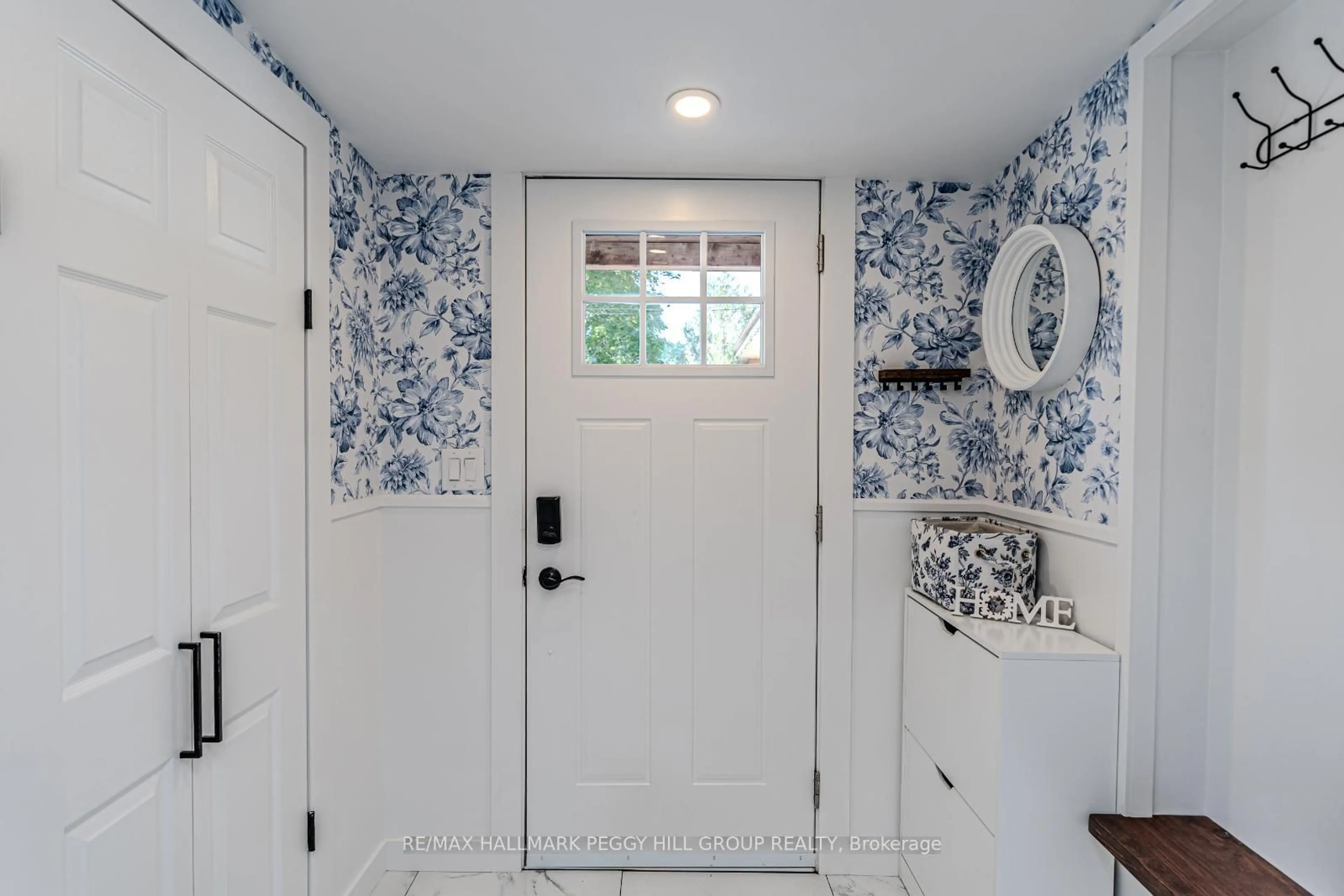 Unknown for 141 Poyntz St, Penetanguishene Ontario L9M 1P5