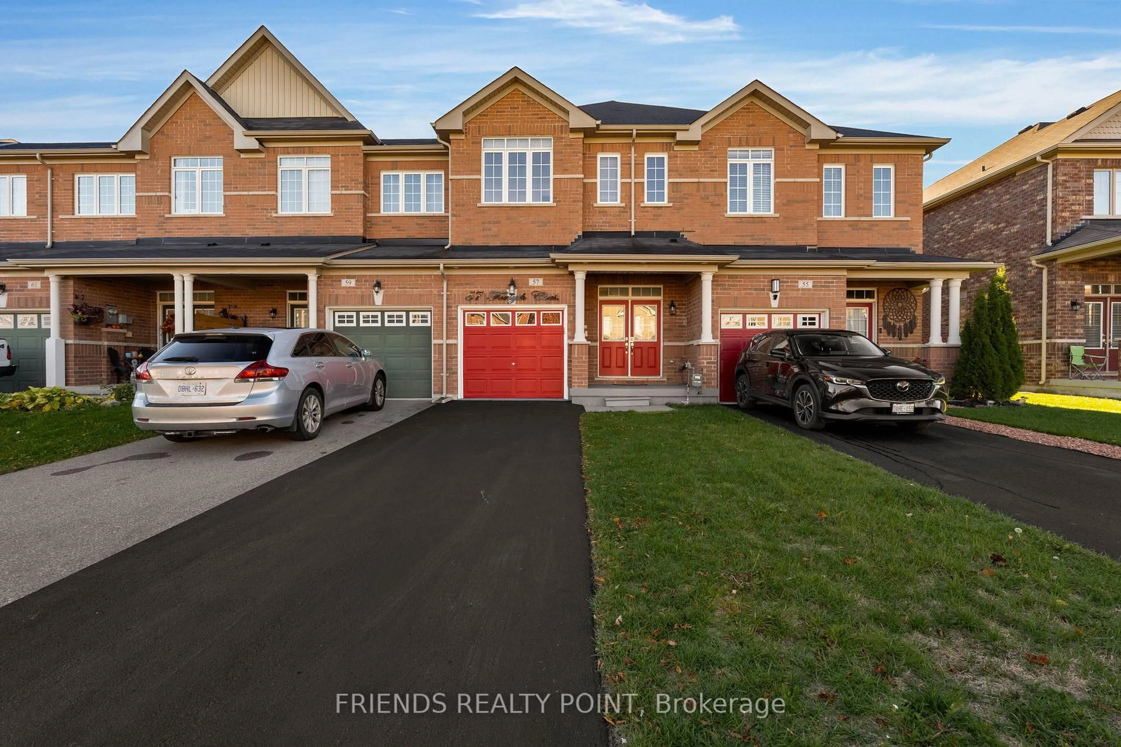 A pic from outside/outdoor area/front of a property/back of a property/a pic from drone, street for 57 Forsyth Cres, Barrie Ontario L4N 6R1