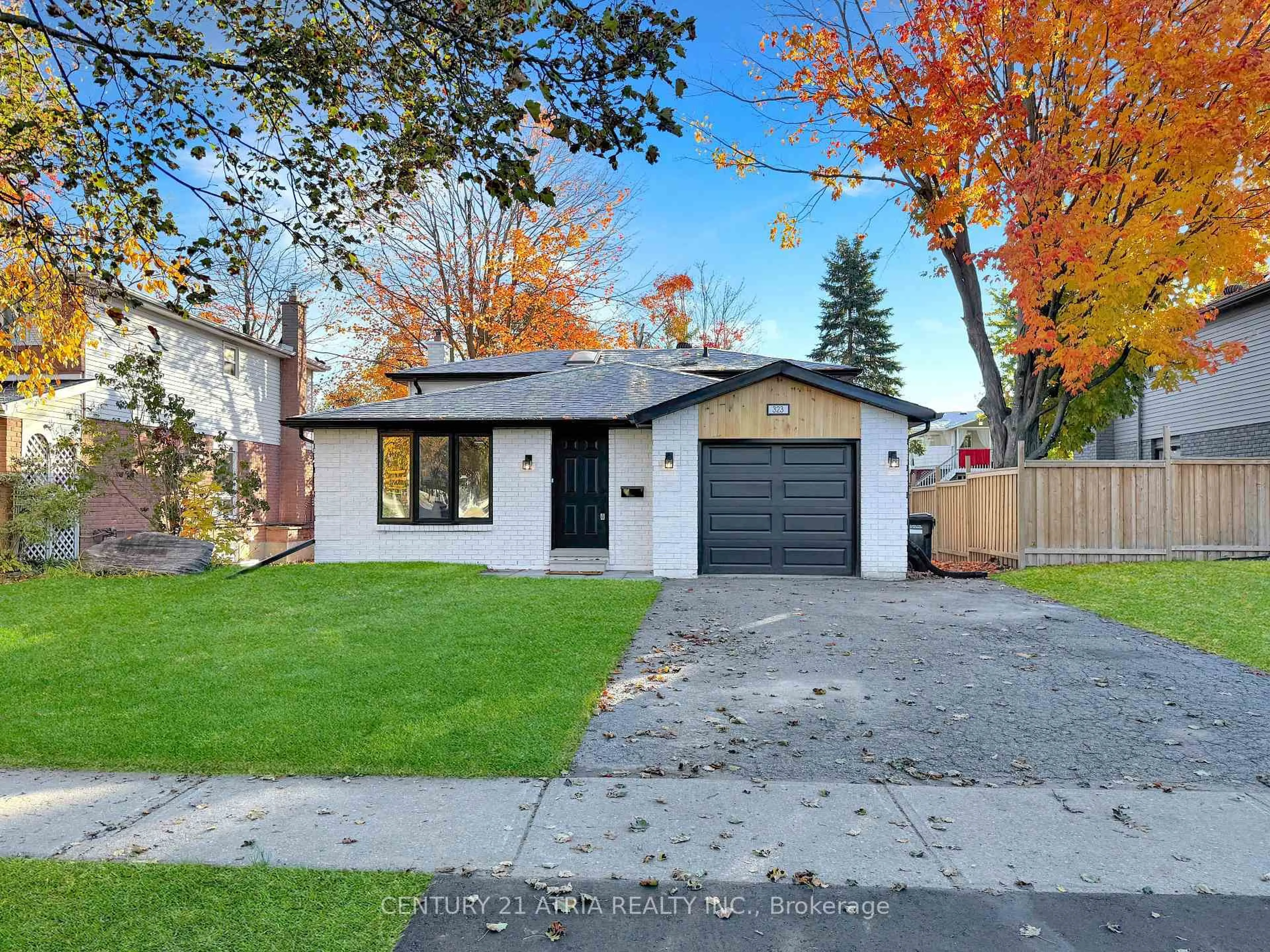 Unknown for 323 Nelson St, Barrie Ontario L4M 5P6