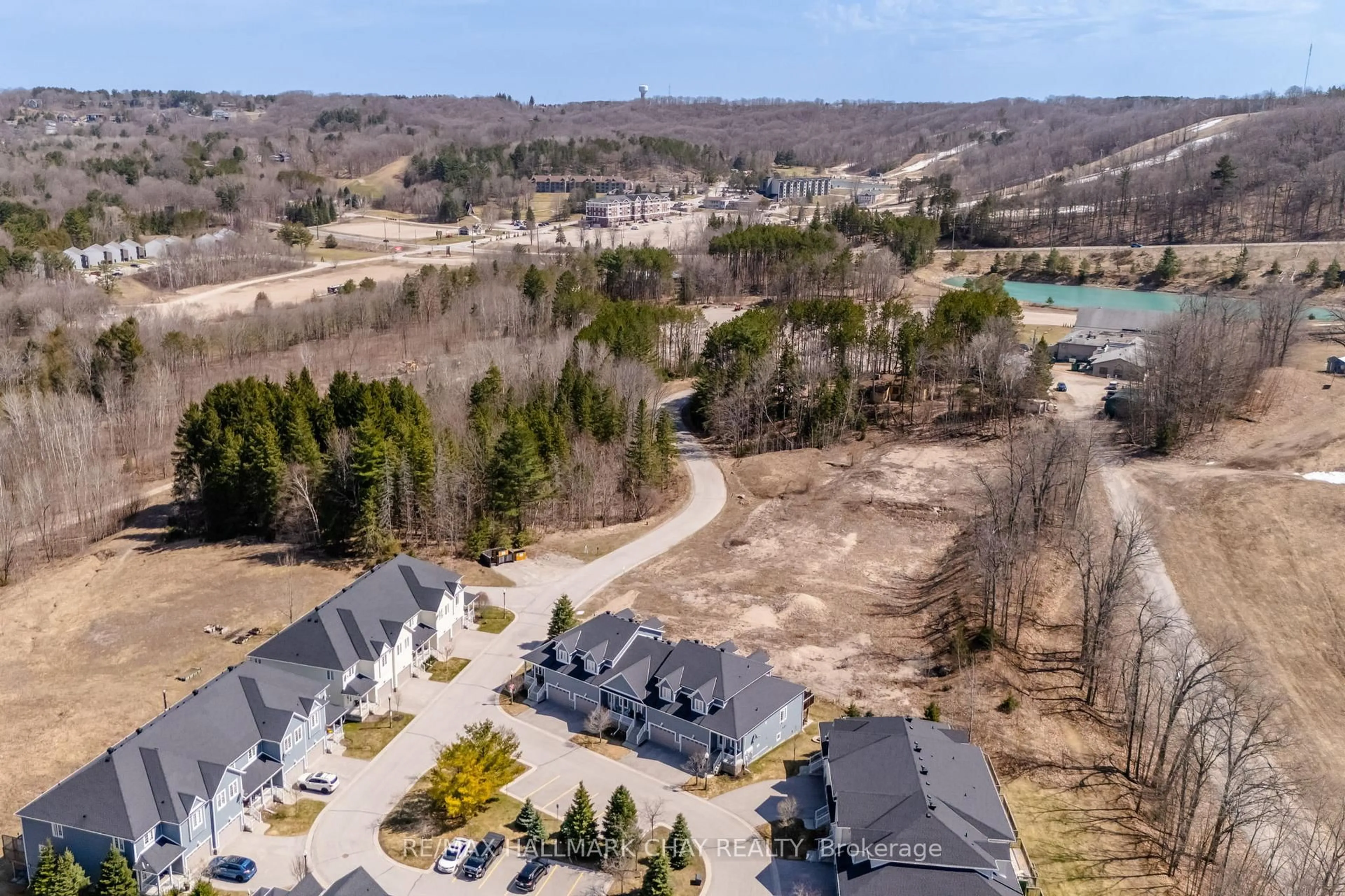 A pic from outside/outdoor area/front of a property/back of a property/a pic from drone, water/lake/river/ocean view for 57 High Vista Dr, Oro-Medonte Ontario L4M 4Y8
