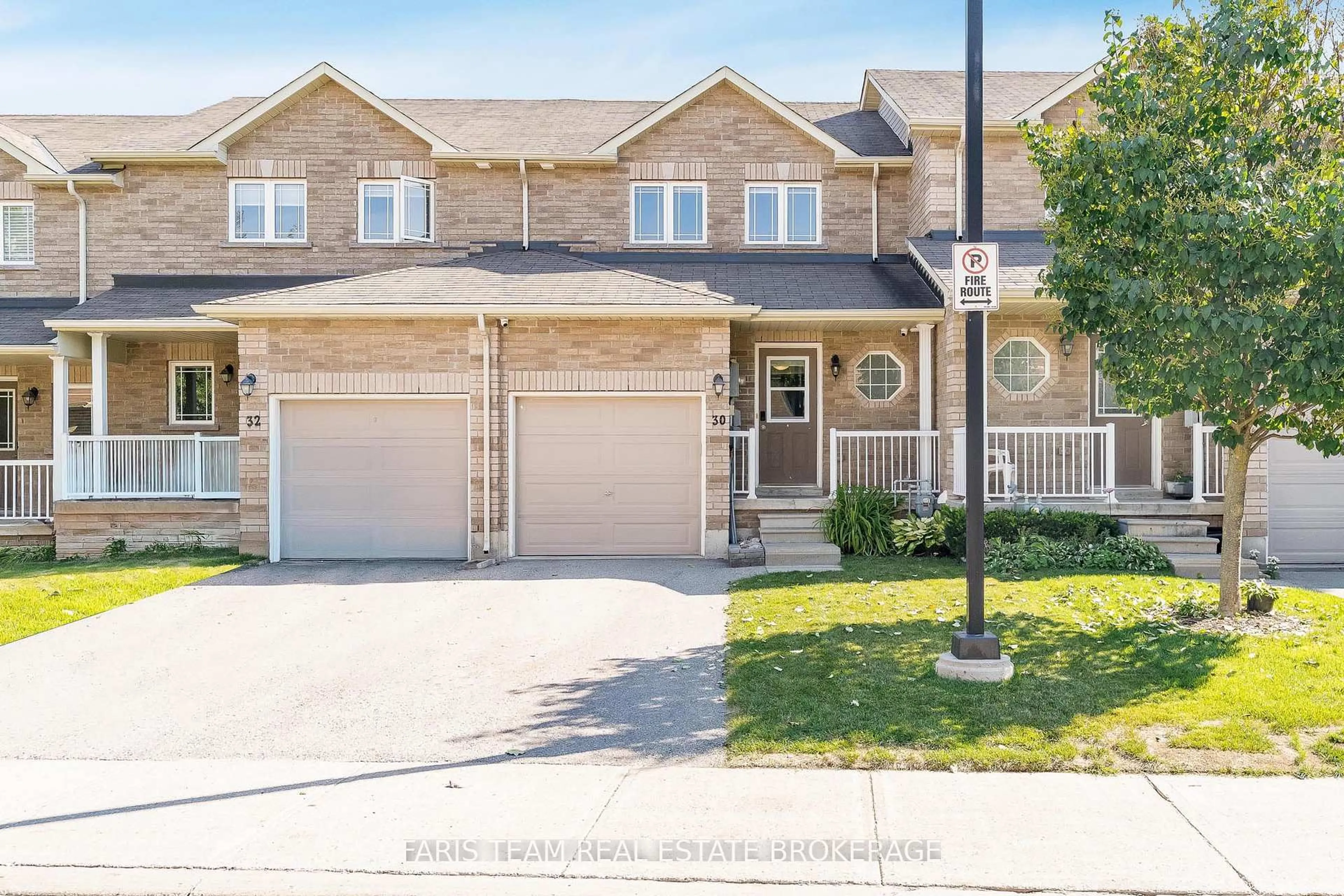 Home with brick exterior material, street for 30 Southwoods Cres, Barrie Ontario L4N 9P8