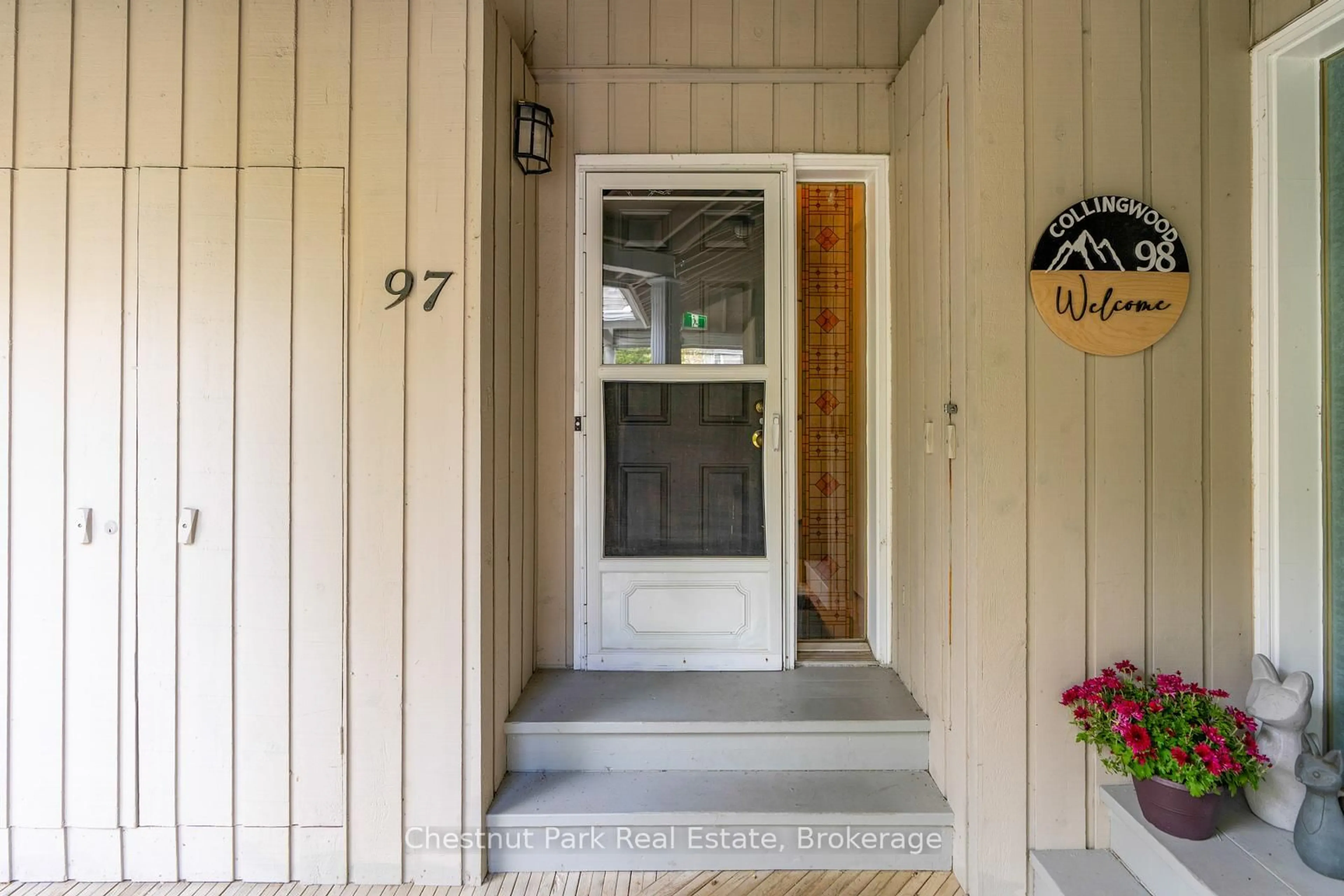 Indoor entryway for 18 Ramblings Way #97, Collingwood Ontario L9Y 5C6