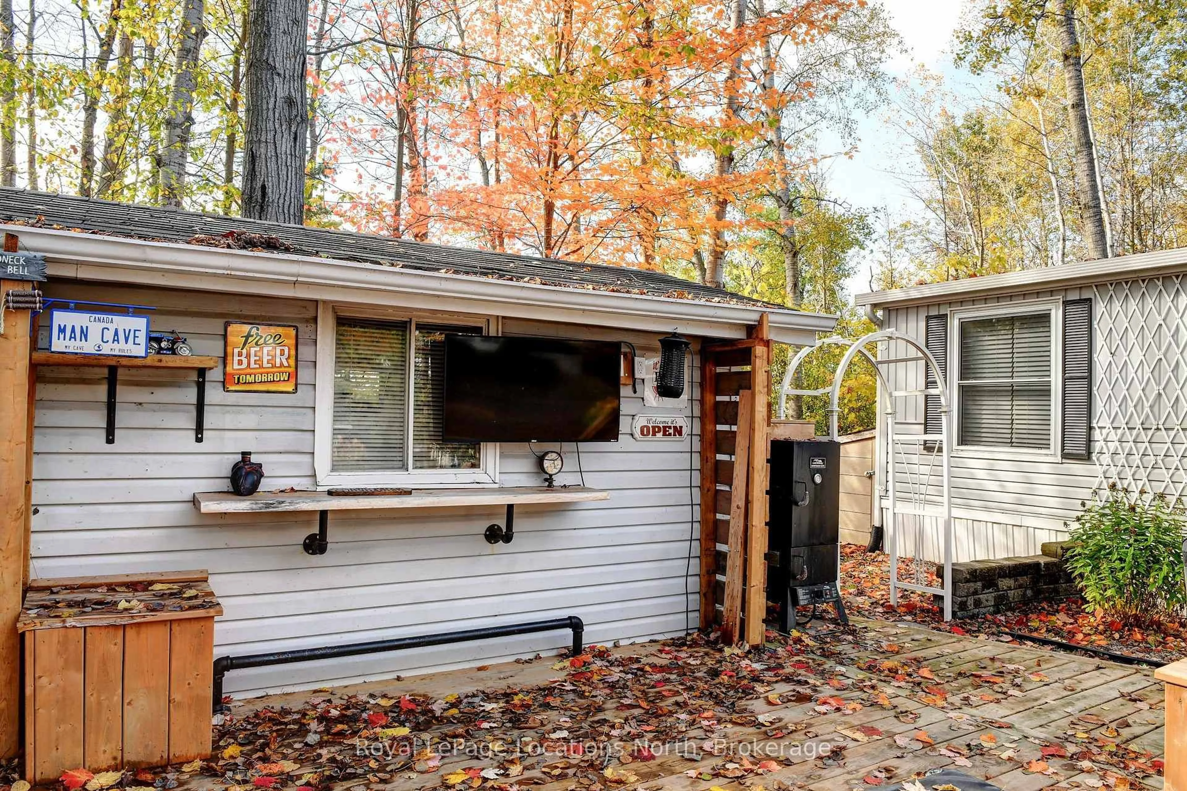 Unknown for 8 Prince Edward Dr, Springwater Ontario L0L 1P0