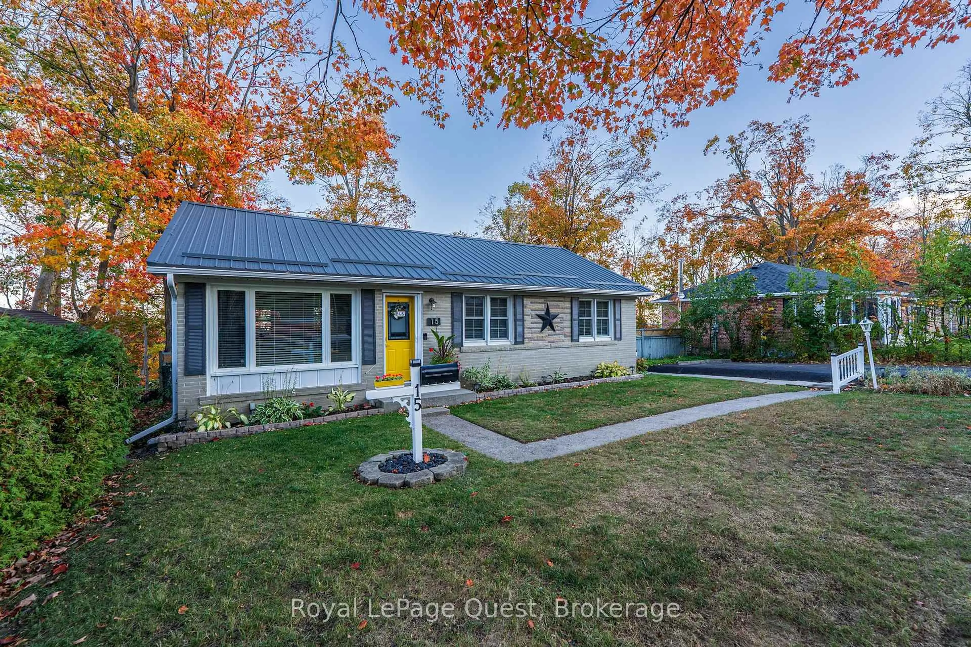 Unknown for 15 Karen Cres, Orillia Ontario L3V 3H2