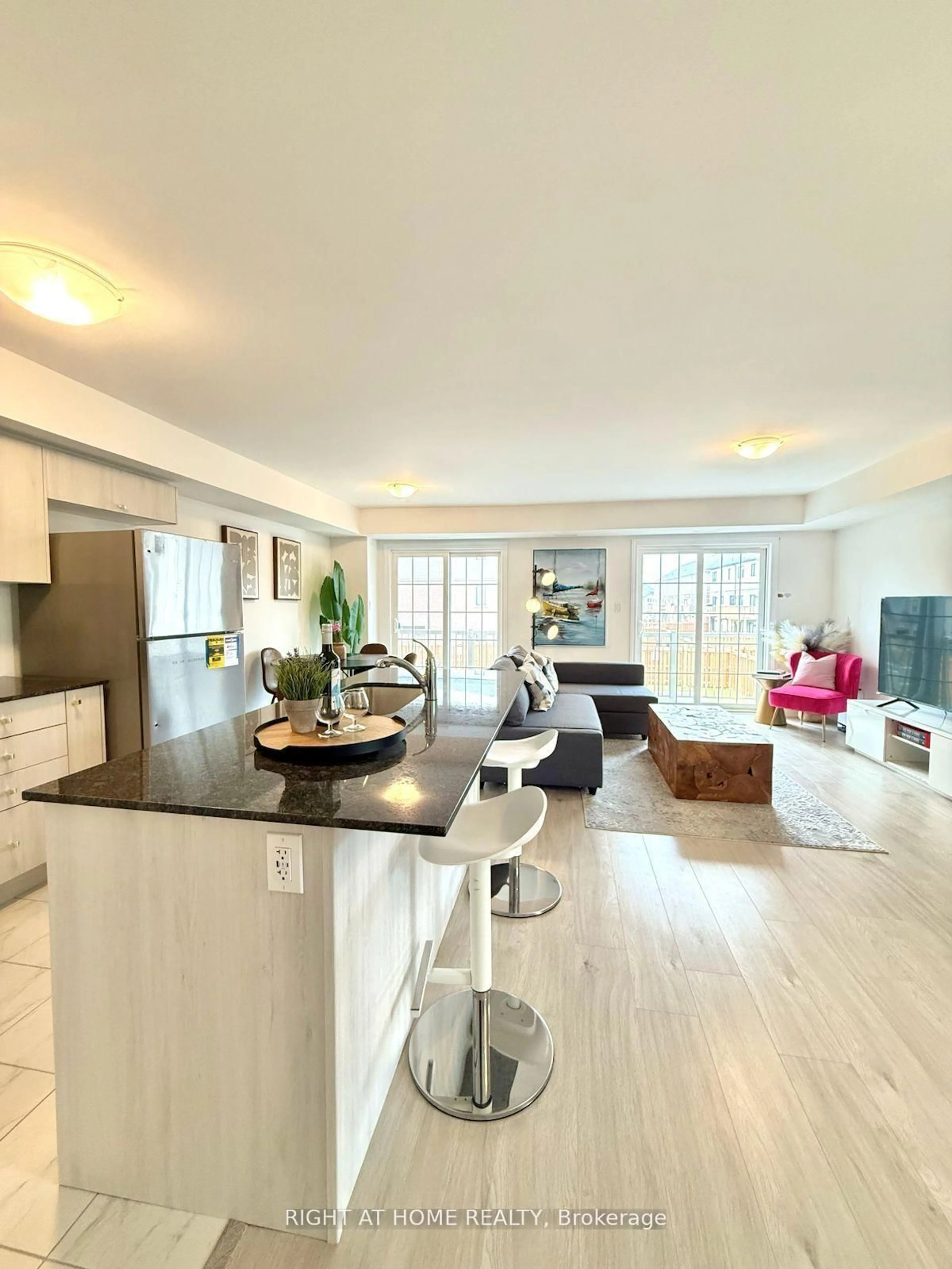 Open concept kitchen, unknown for 31 PUMPKIN CORNER Cres ##2, Barrie Ontario L9J 0T5