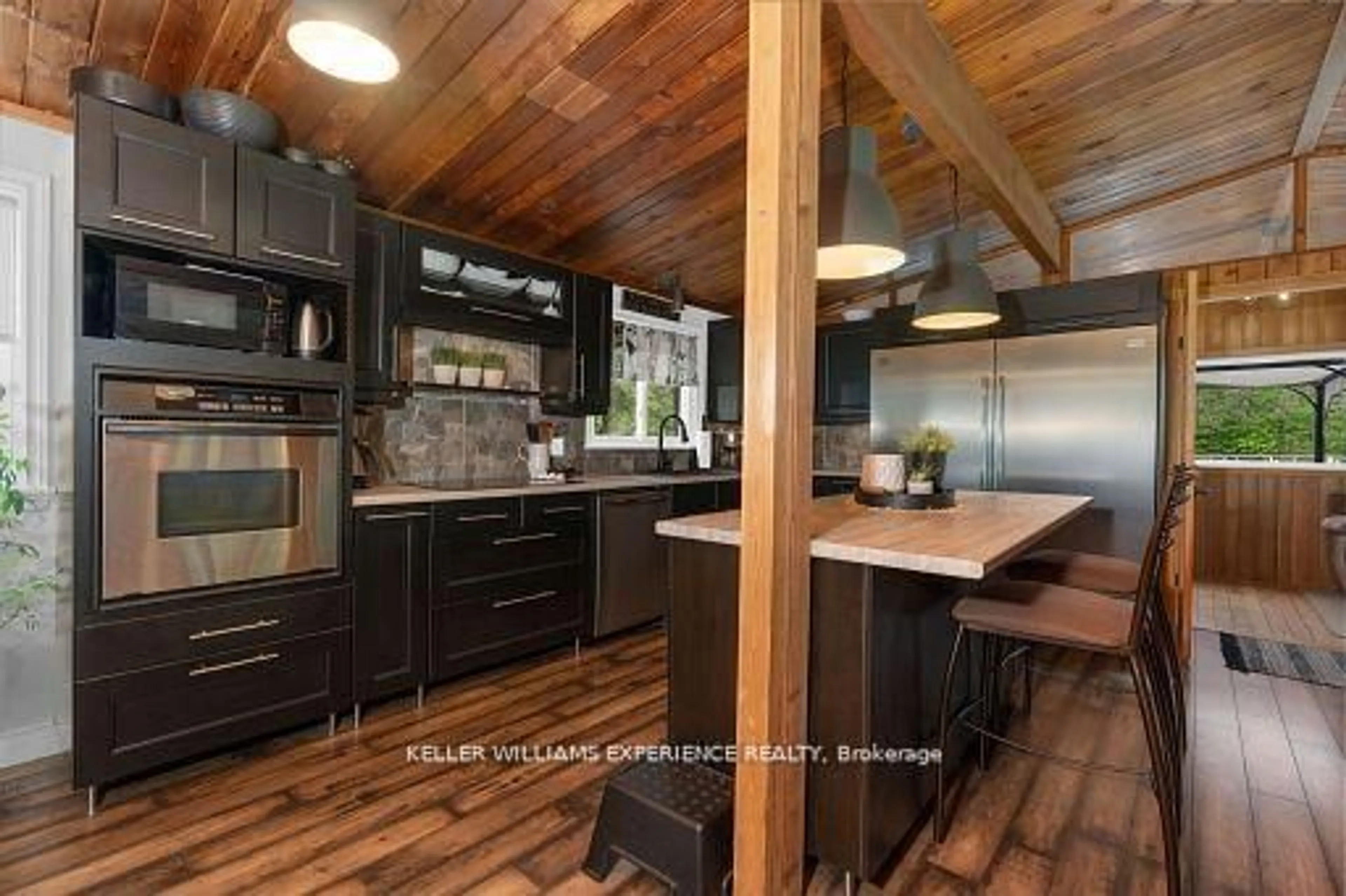 Unknown for 1398 Old Second Rd, Springwater Ontario L0L 2K0