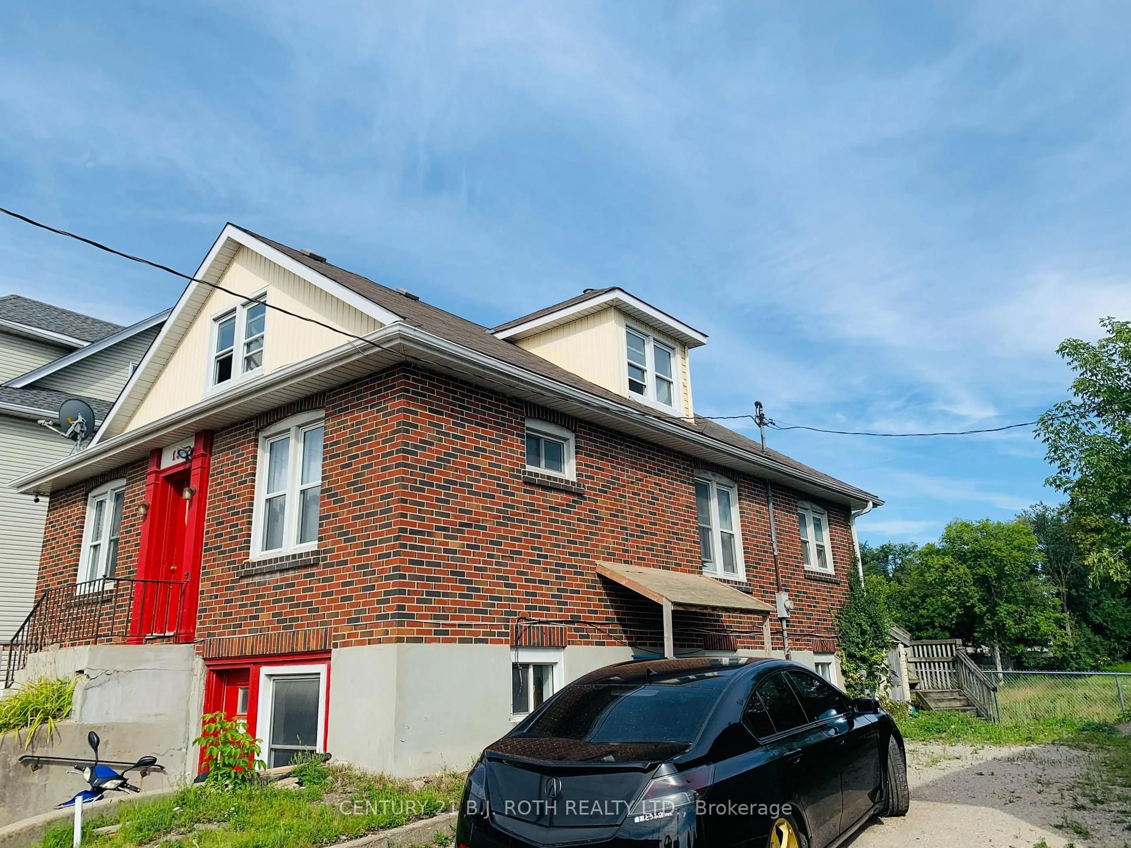 Home with brick exterior material, street for 156 Dunlop St, Barrie Ontario L4N 1B2