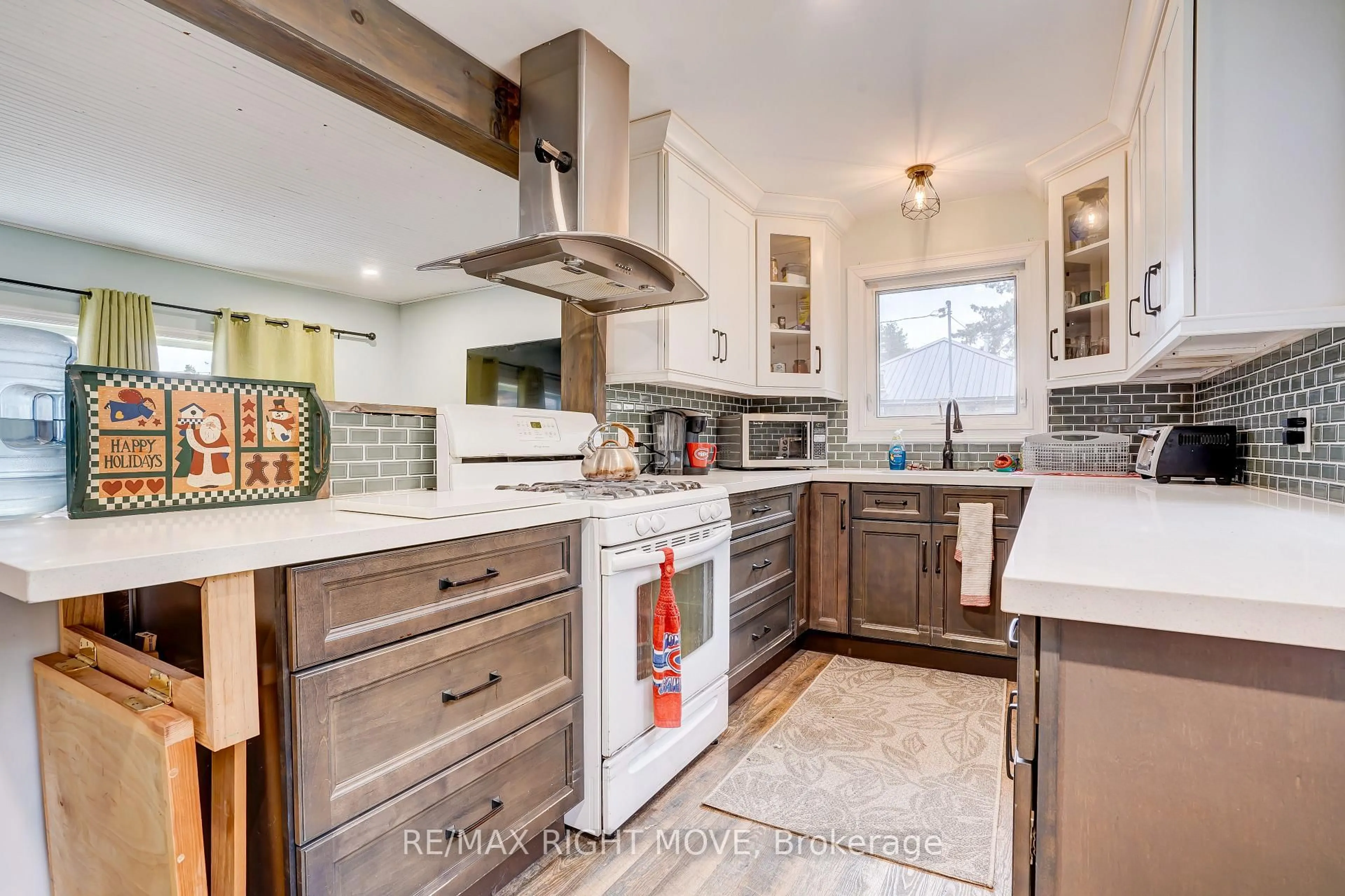 Contemporary kitchen, ceramic/tile floor for 439 Sundial Dr, Orillia Ontario L3V 4A7