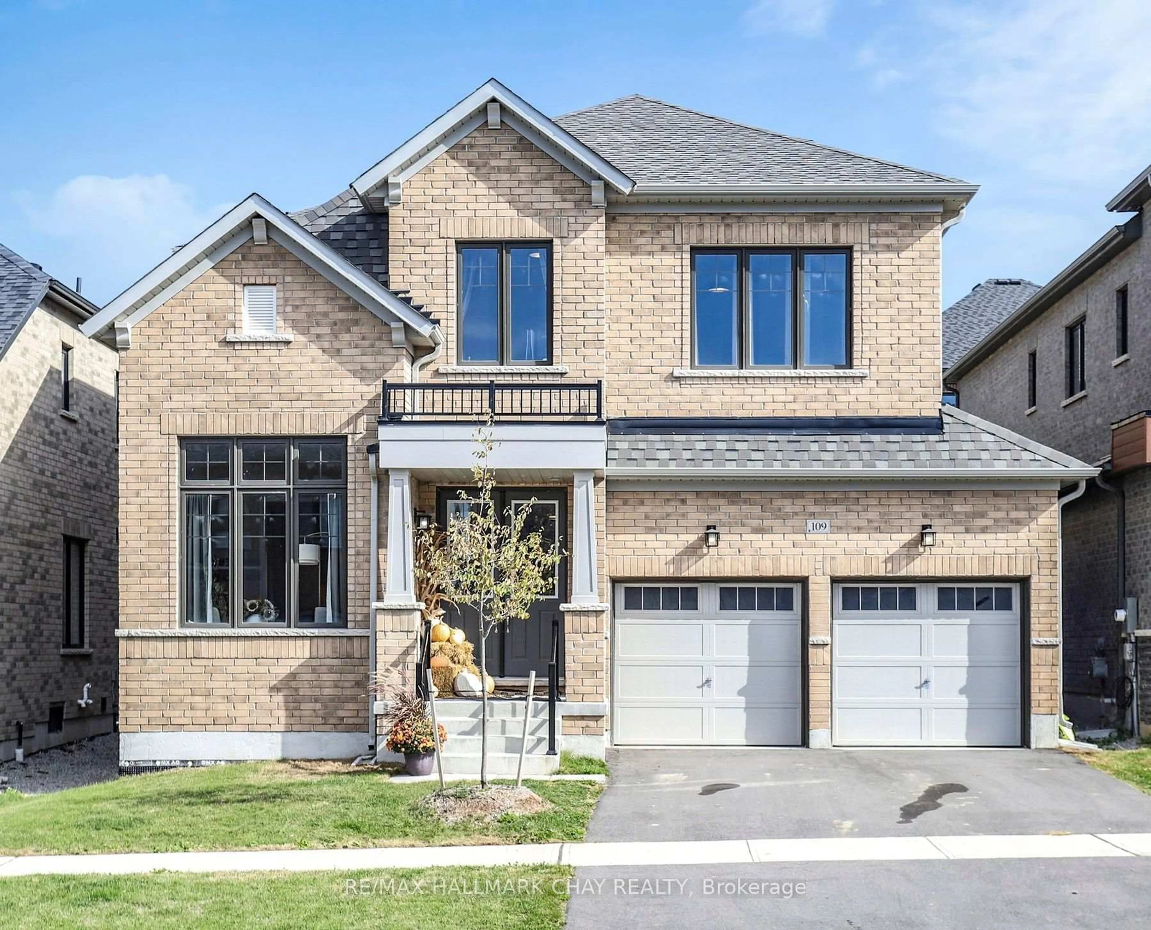 Home with brick exterior material, street for 109 Bearberry Rd, Springwater Ontario L9X 2C8