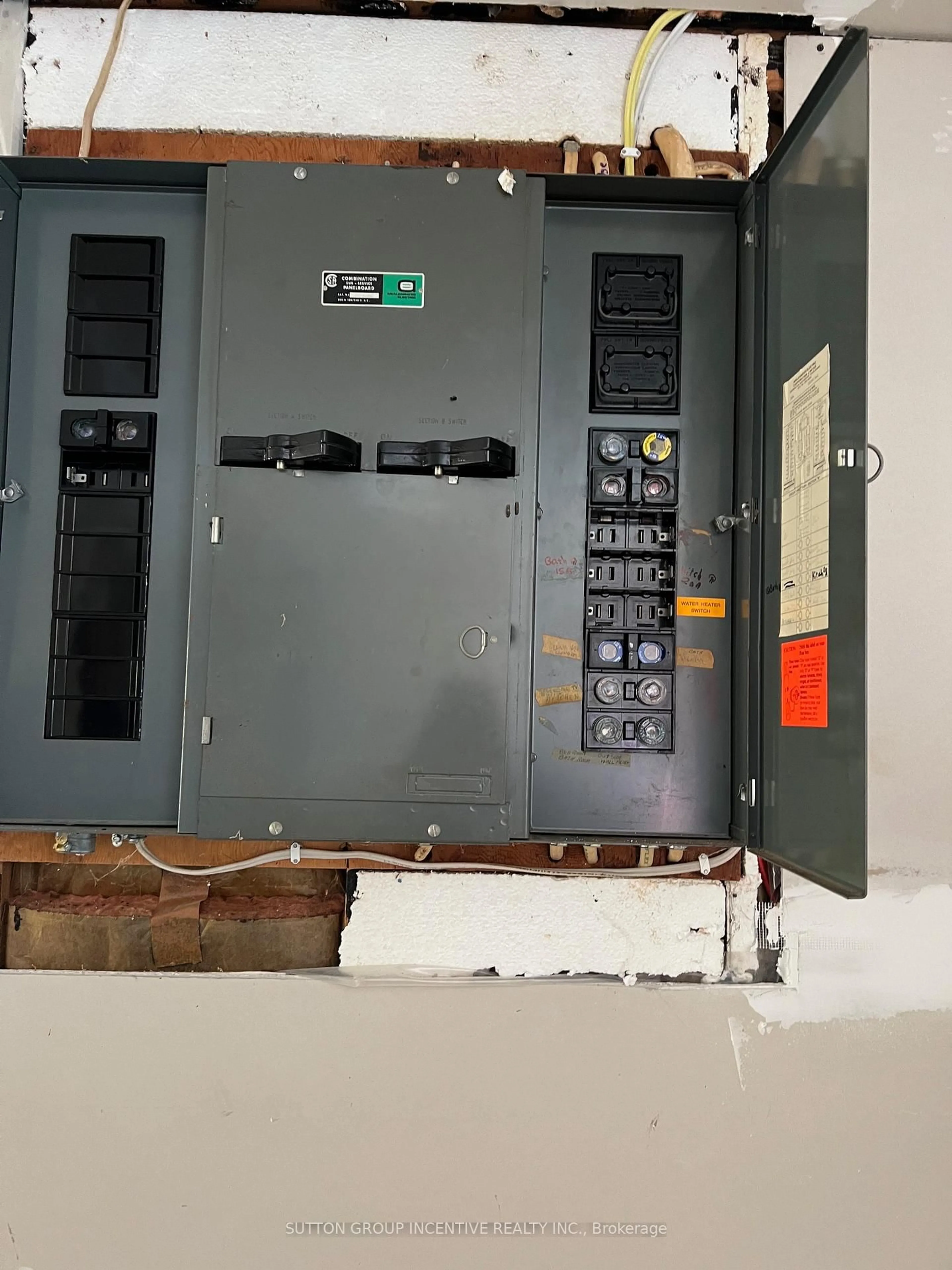 A pic of a room for 4067 Airport Rd, Ramara Ontario L3V 6H6