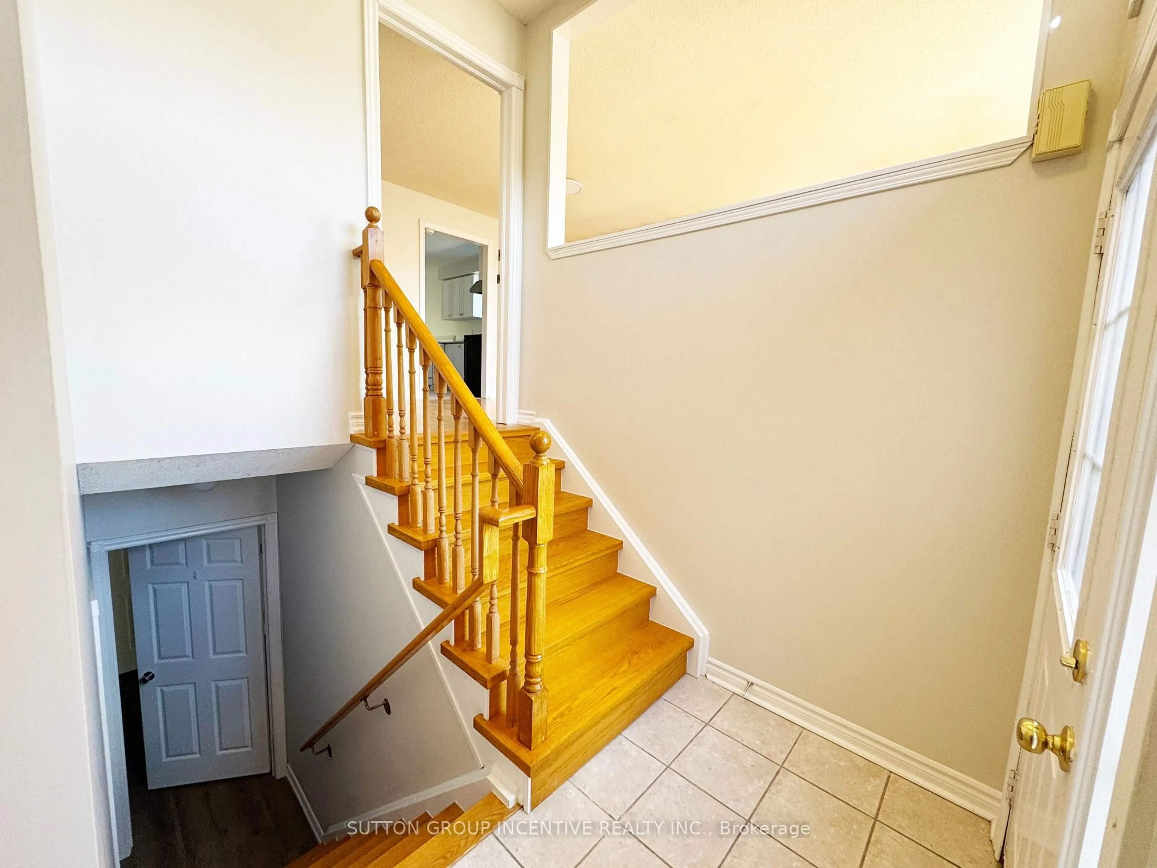 Unknown for 18 Forest Dale Dr, Barrie Ontario L4M 6M7