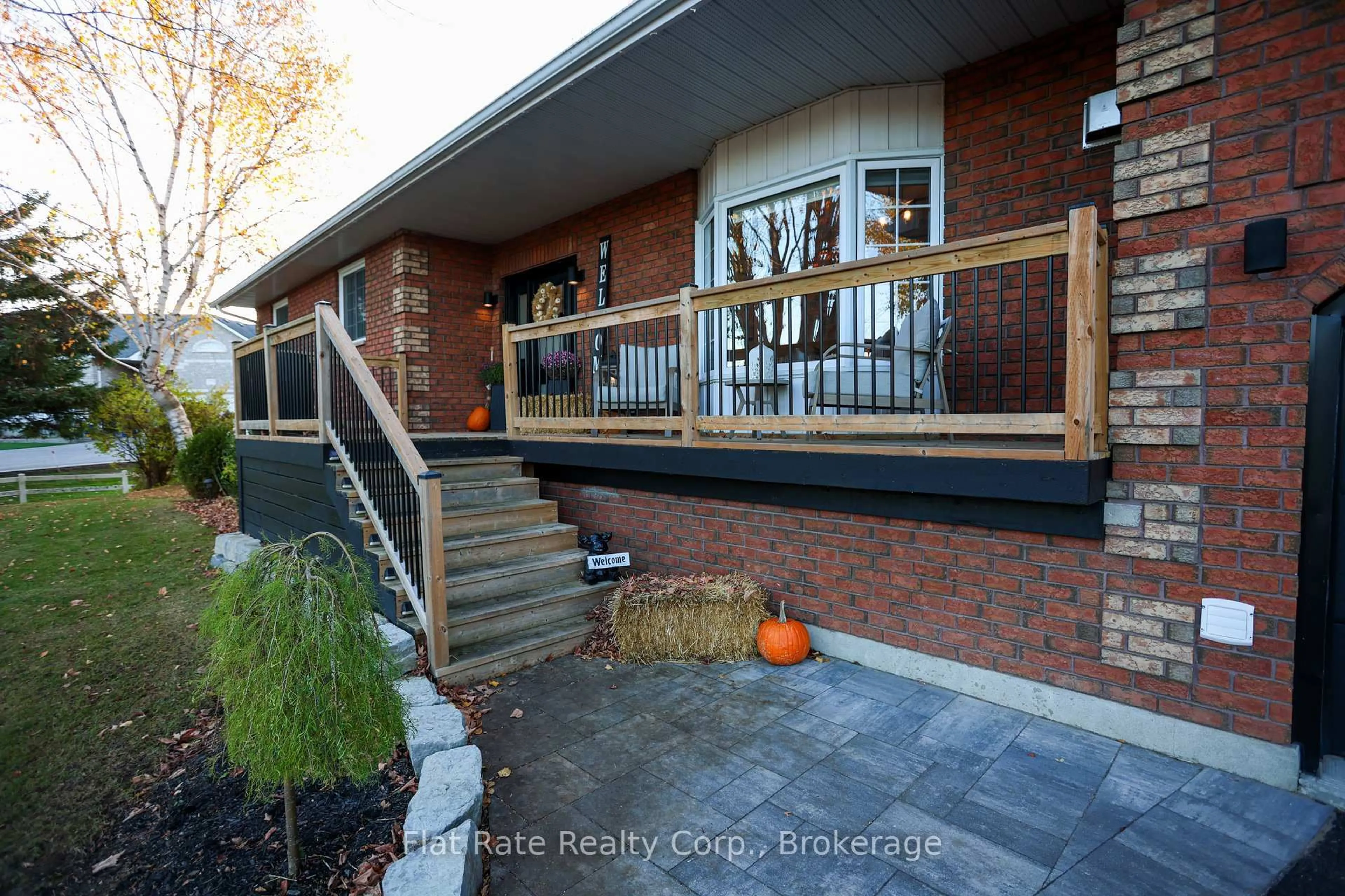 Patio, street for 3 Perkin's Dr, Tiny Ontario L0L 2J0