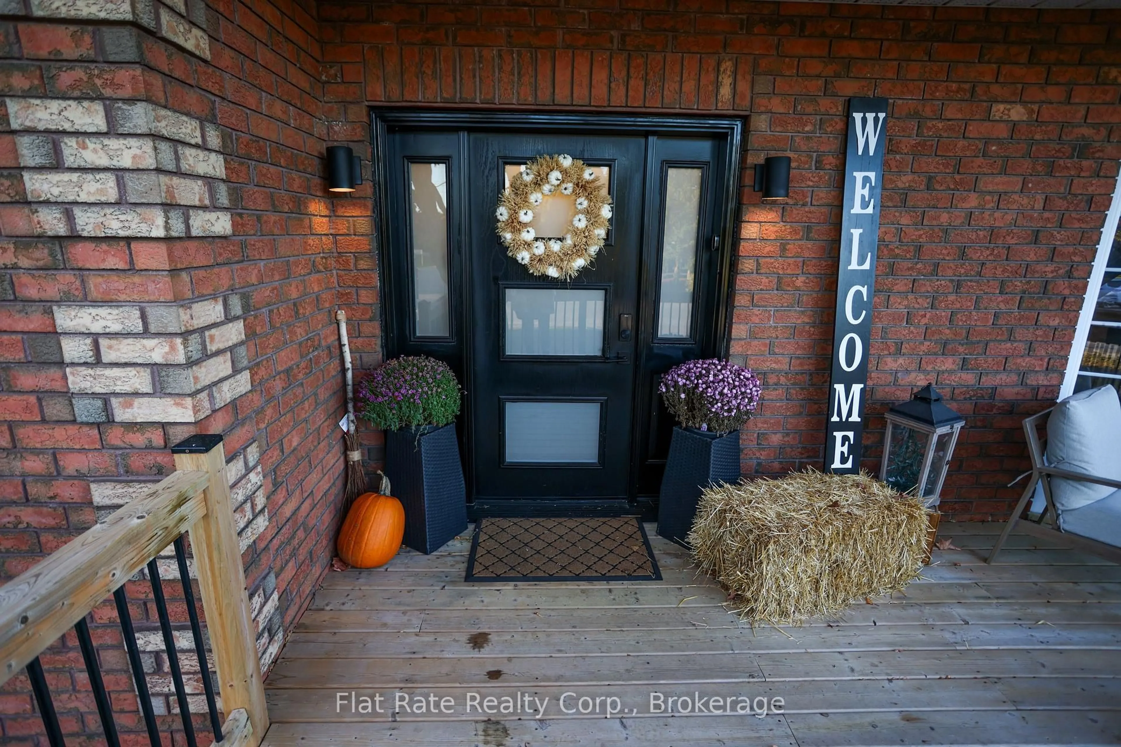 Indoor entryway for 3 Perkin's Dr, Tiny Ontario L0L 2J0