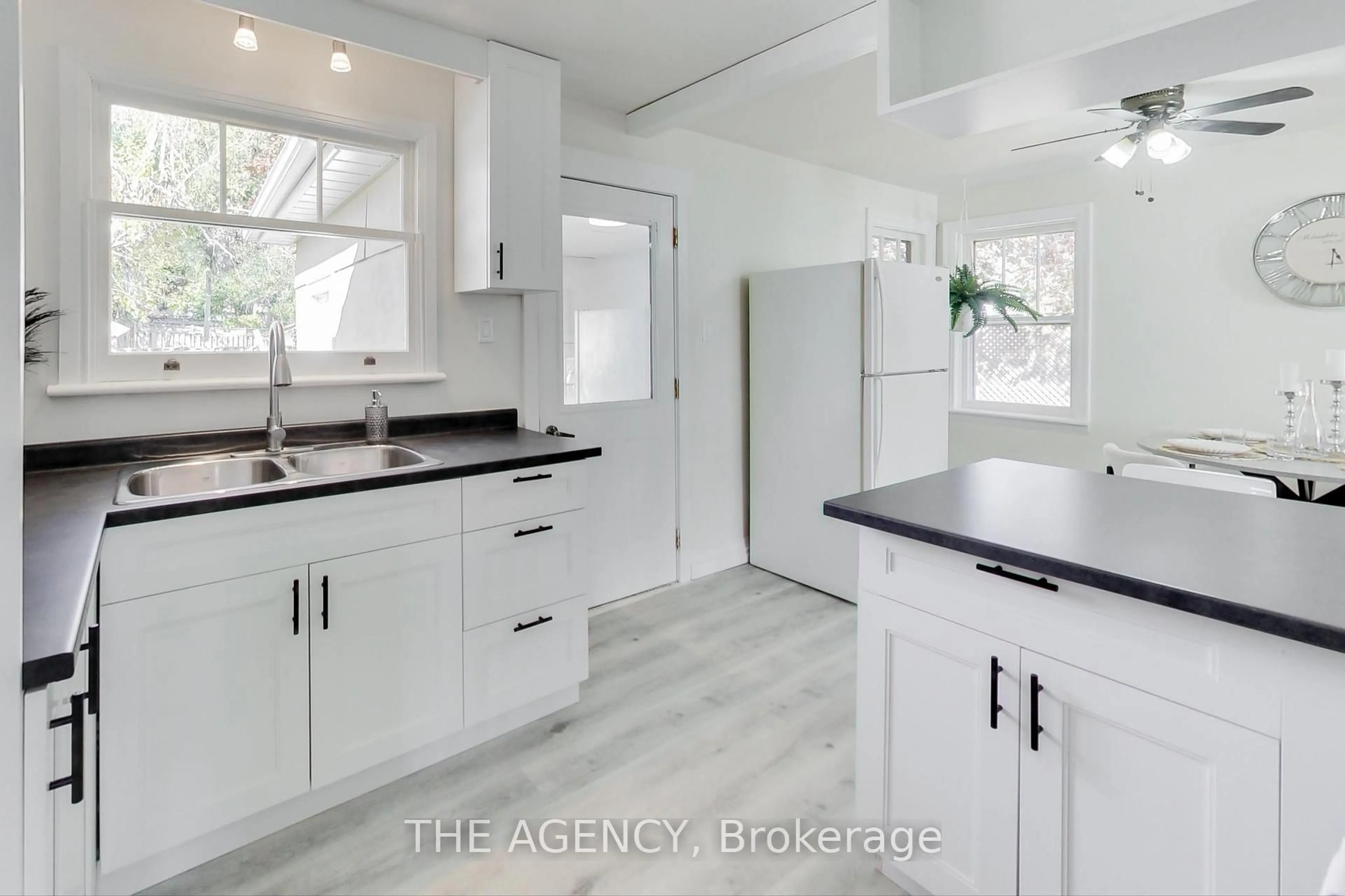 Open concept kitchen, ceramic/tile floor for 20 Rose Ave, Orillia Ontario L3V 2N5