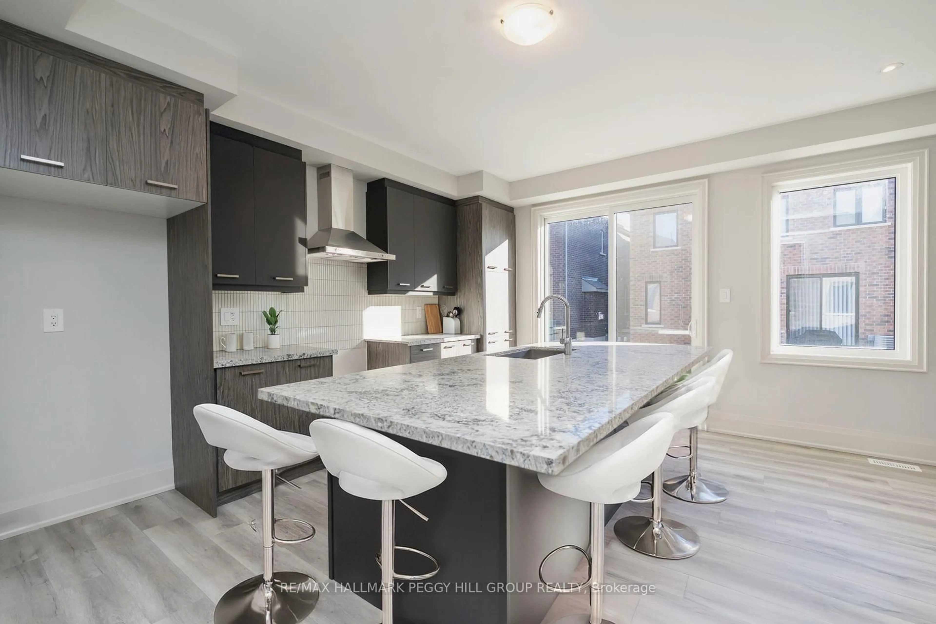 Contemporary kitchen, ceramic/tile floor for 176 Durham Ave, Barrie Ontario L9J 0Z4