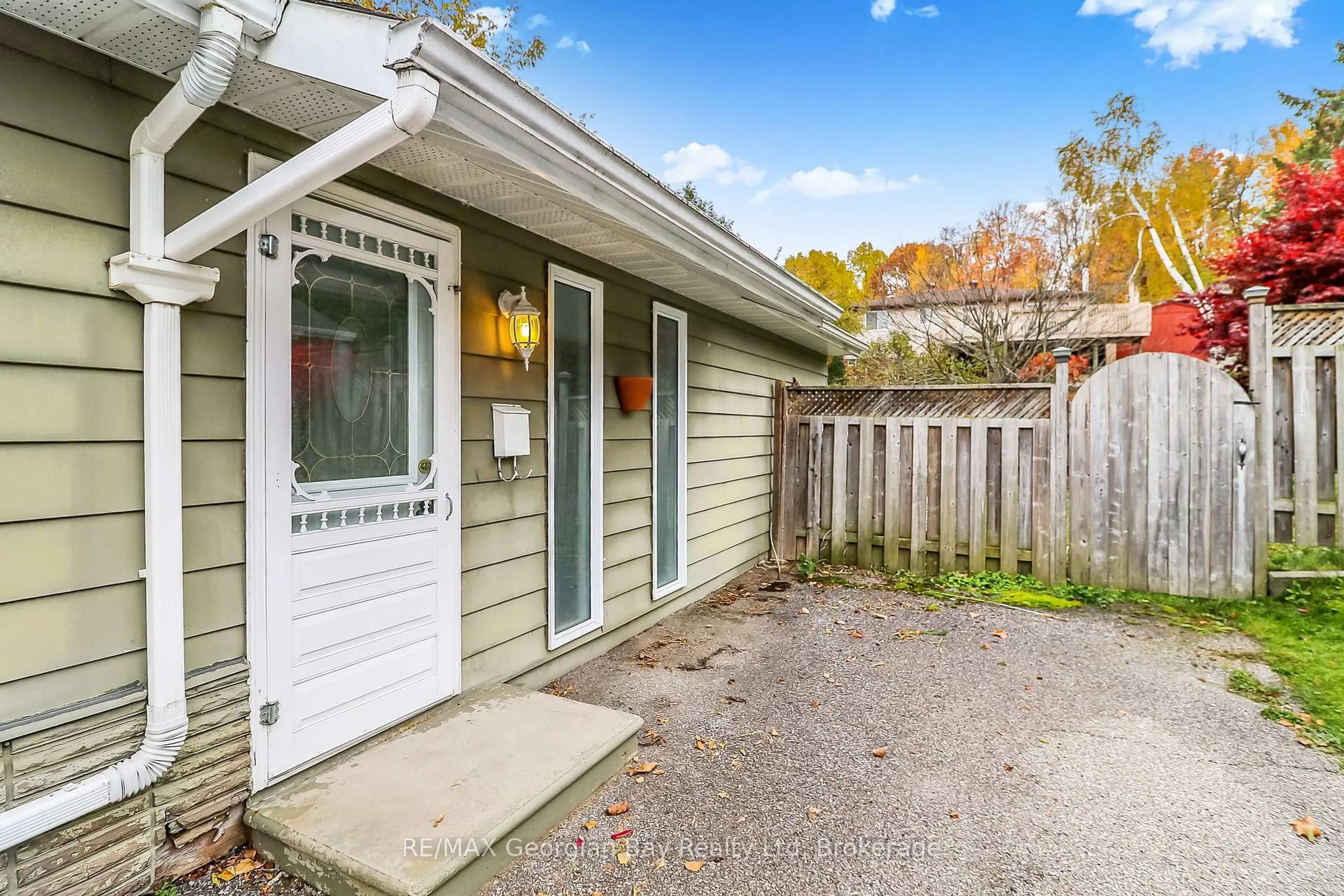 Unknown for 771 Birchwood Dr, Midland Ontario L4R 2P8