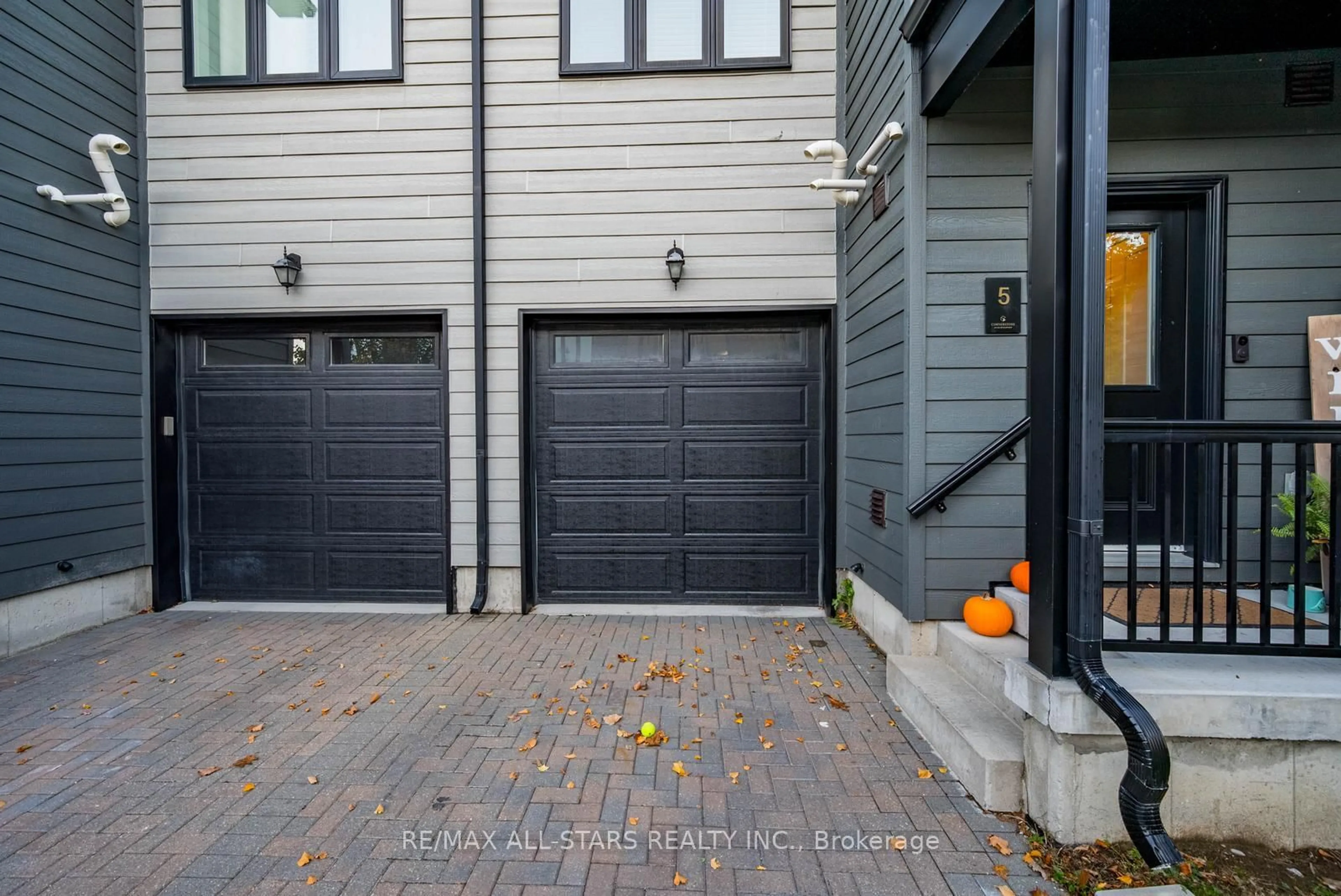 Unknown for 5 Stonehart Lane #20, Barrie Ontario L4M 7E8