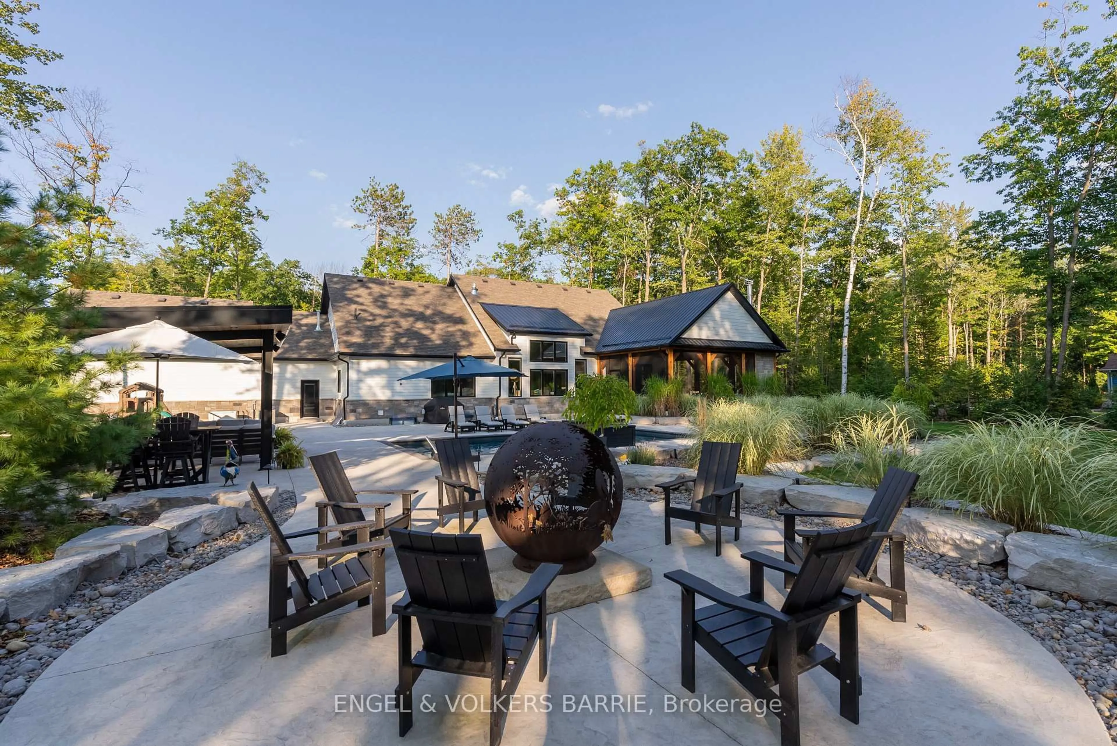 Patio, water/lake/river/ocean view for 40 Algonquin Tr, Tiny Ontario L0L 2T0