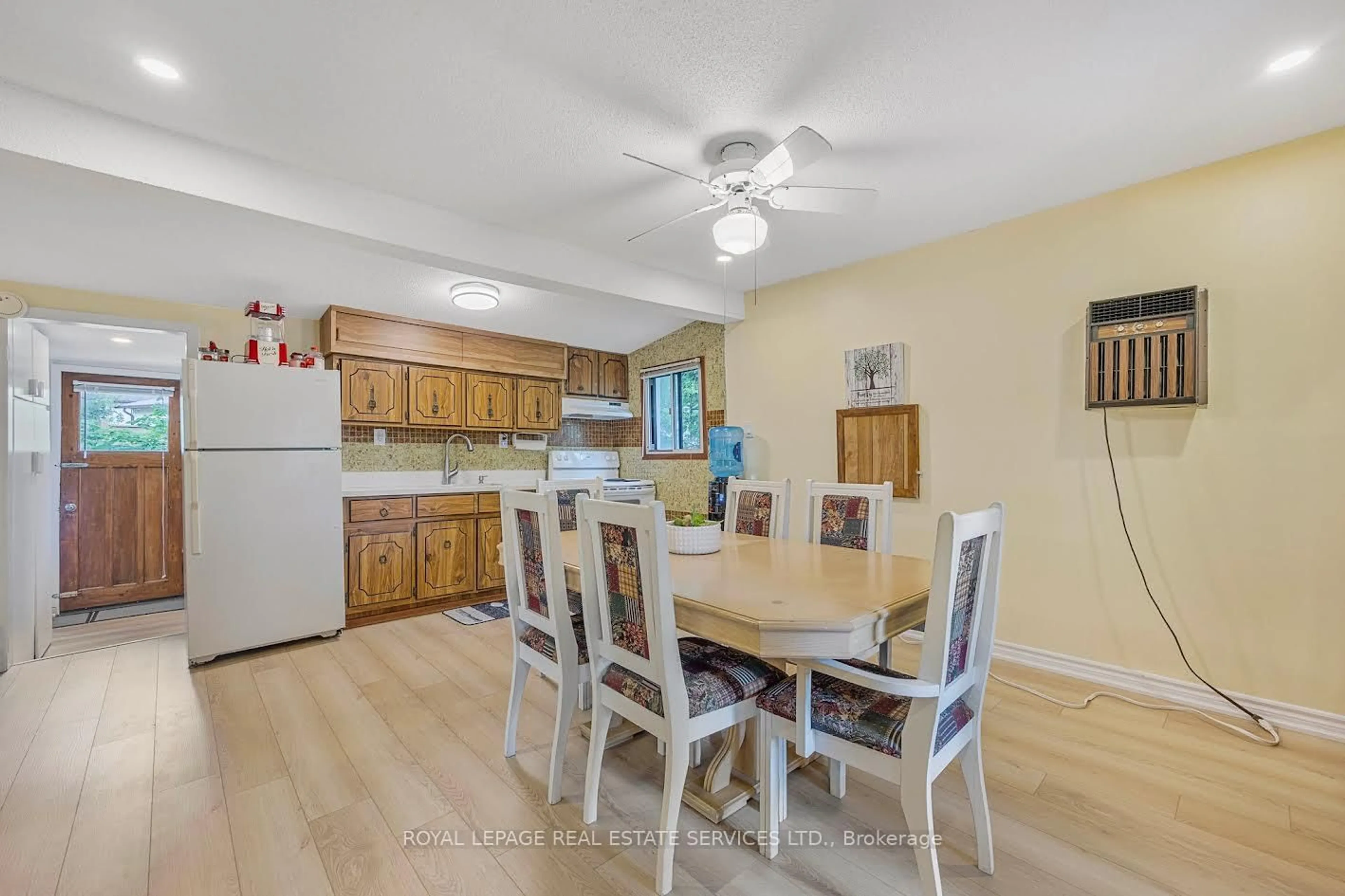 Unknown for 34 Nancy St, Wasaga Beach Ontario L9Z 2K5