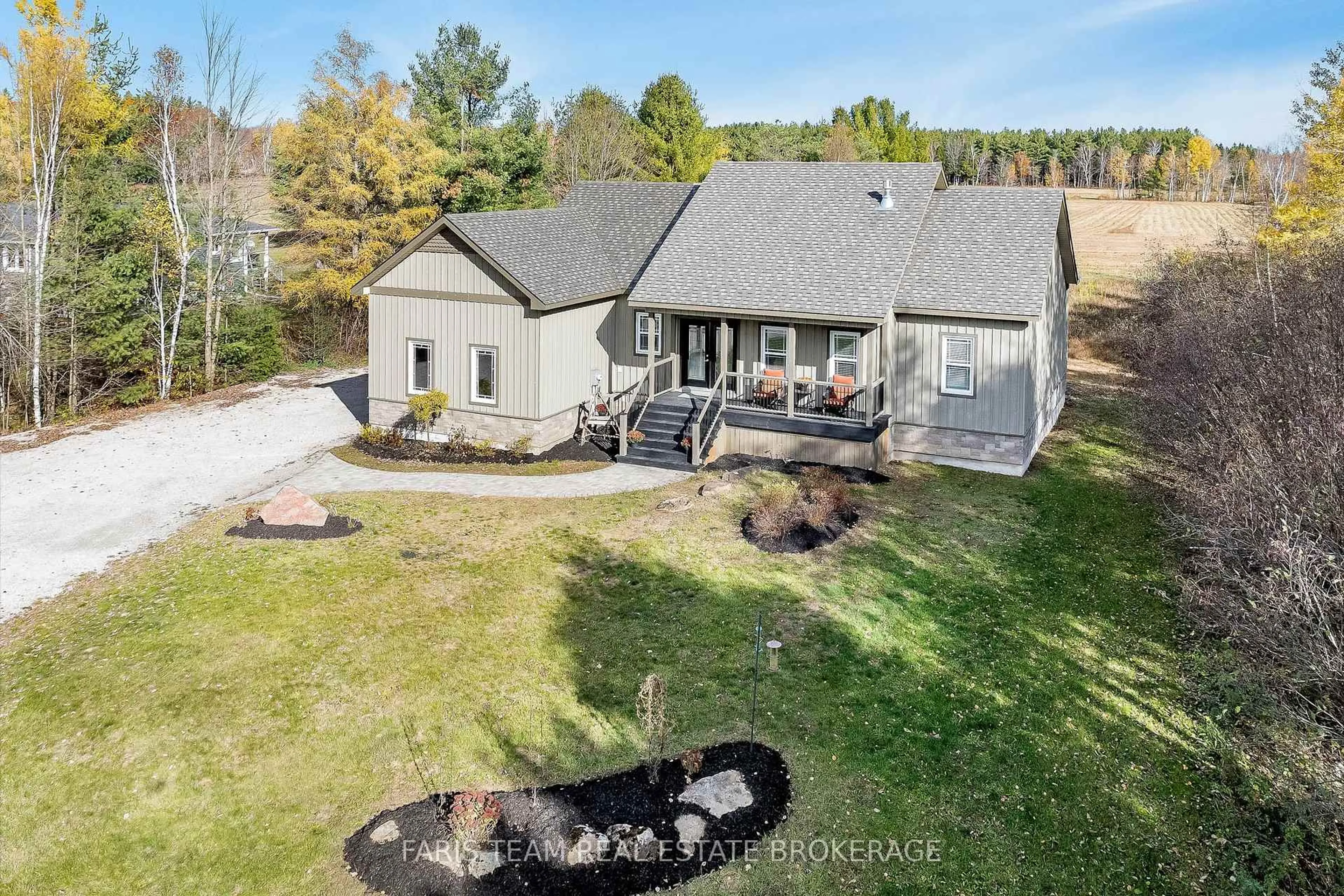 A pic from outside/outdoor area/front of a property/back of a property/a pic from drone, water/lake/river/ocean view for 7589 Cronk Sdrd, Severn Ontario L0K 2B0