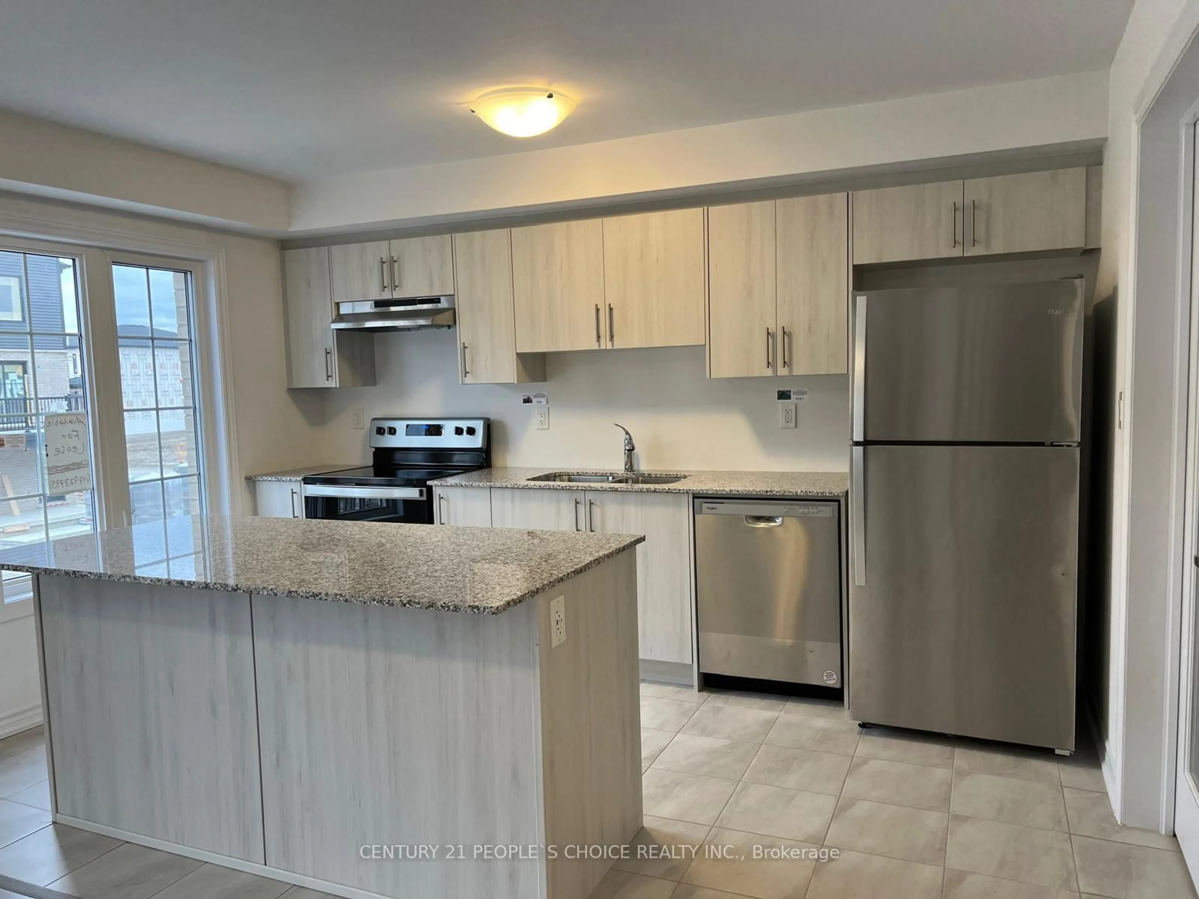 Standard kitchen, unknown for 7 Silo Mews, Barrie Ontario L9J 0V3