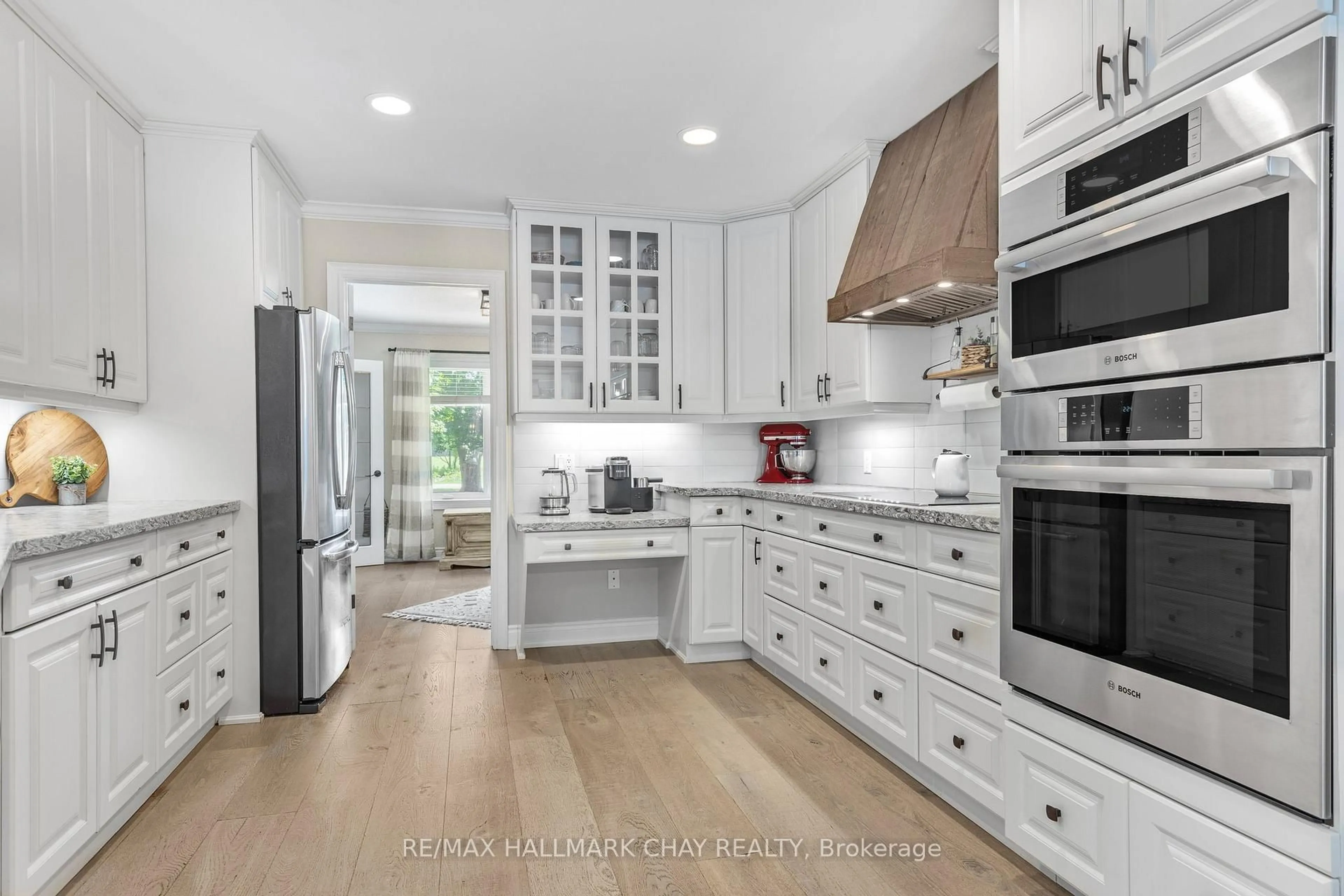 Open concept kitchen, ceramic/tile floor for 1256 Rainbow Valley Rd, Springwater Ontario L0L 2K0