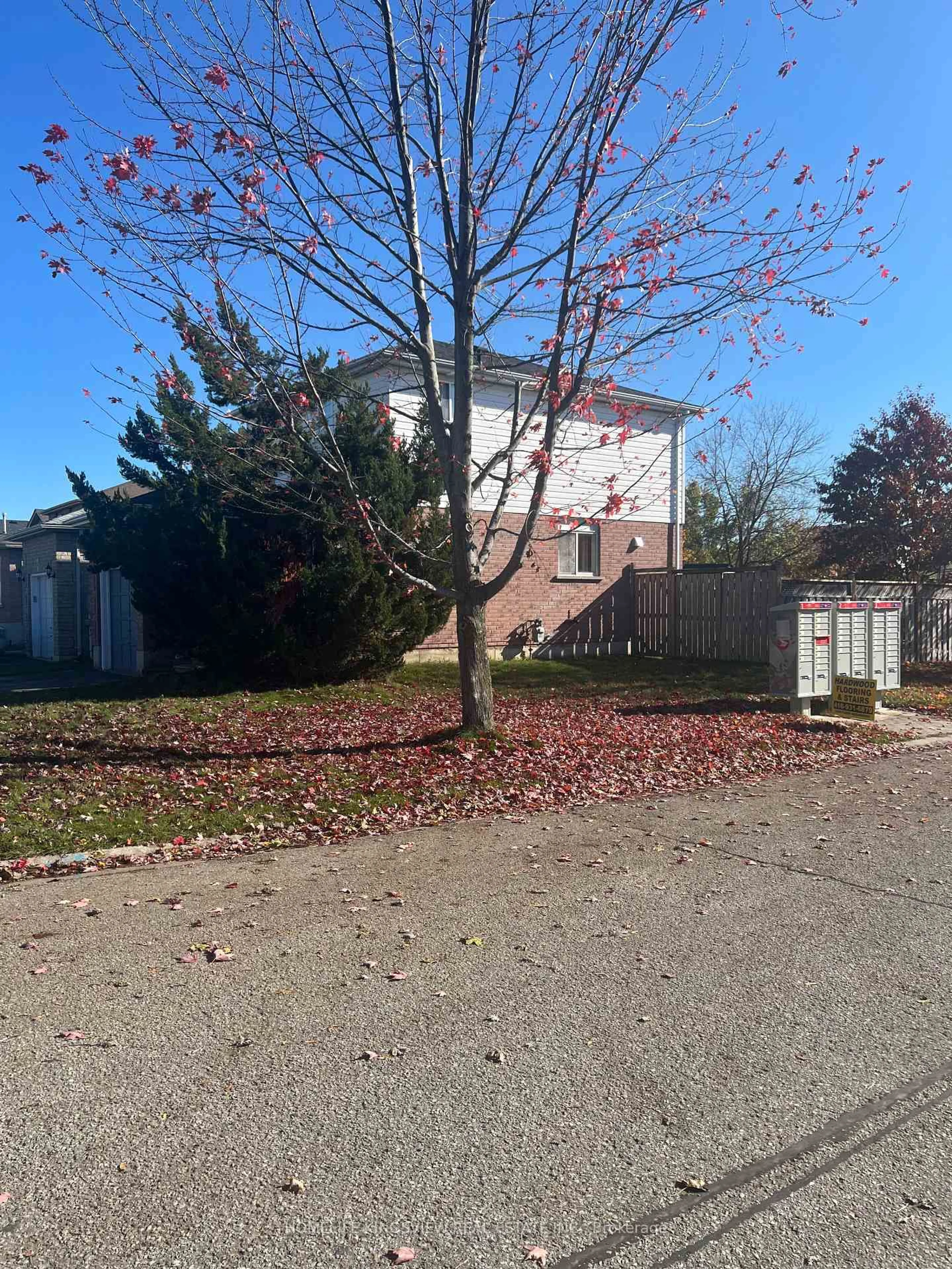 Unknown for 1 Charleson Dr, Barrie Ontario L4N 8N5