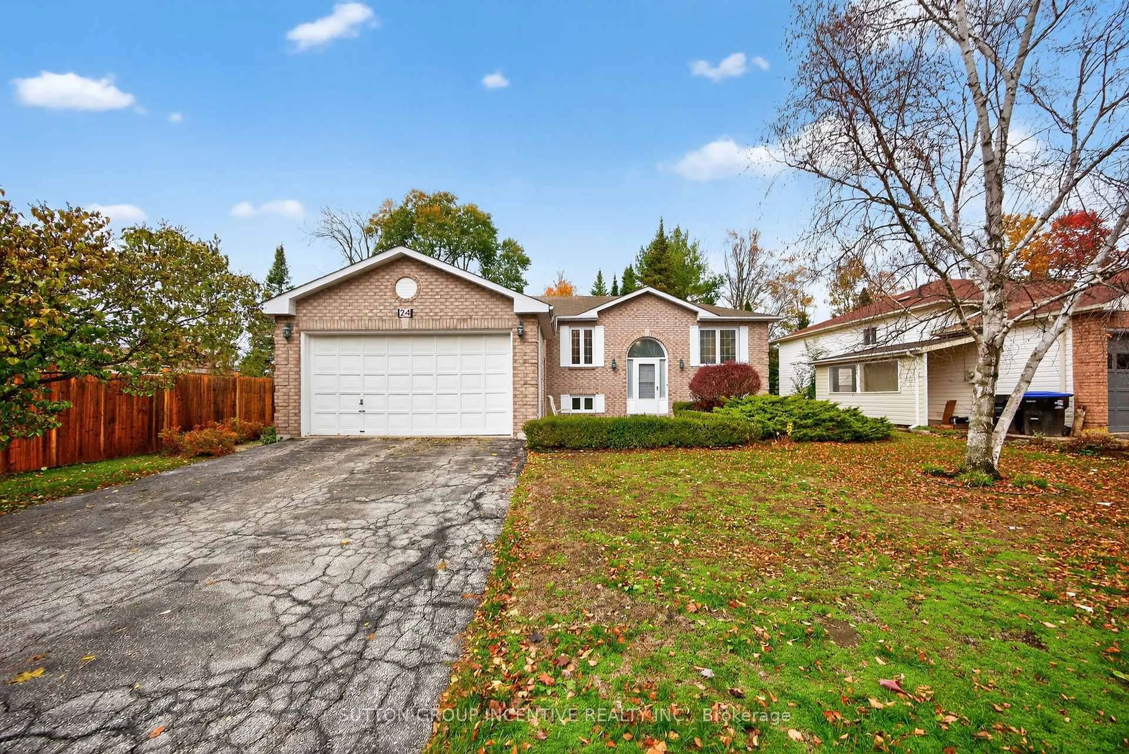 Home with vinyl exterior material, street for 24 Port Royal Tr, Wasaga Beach Ontario L9Z 1H7