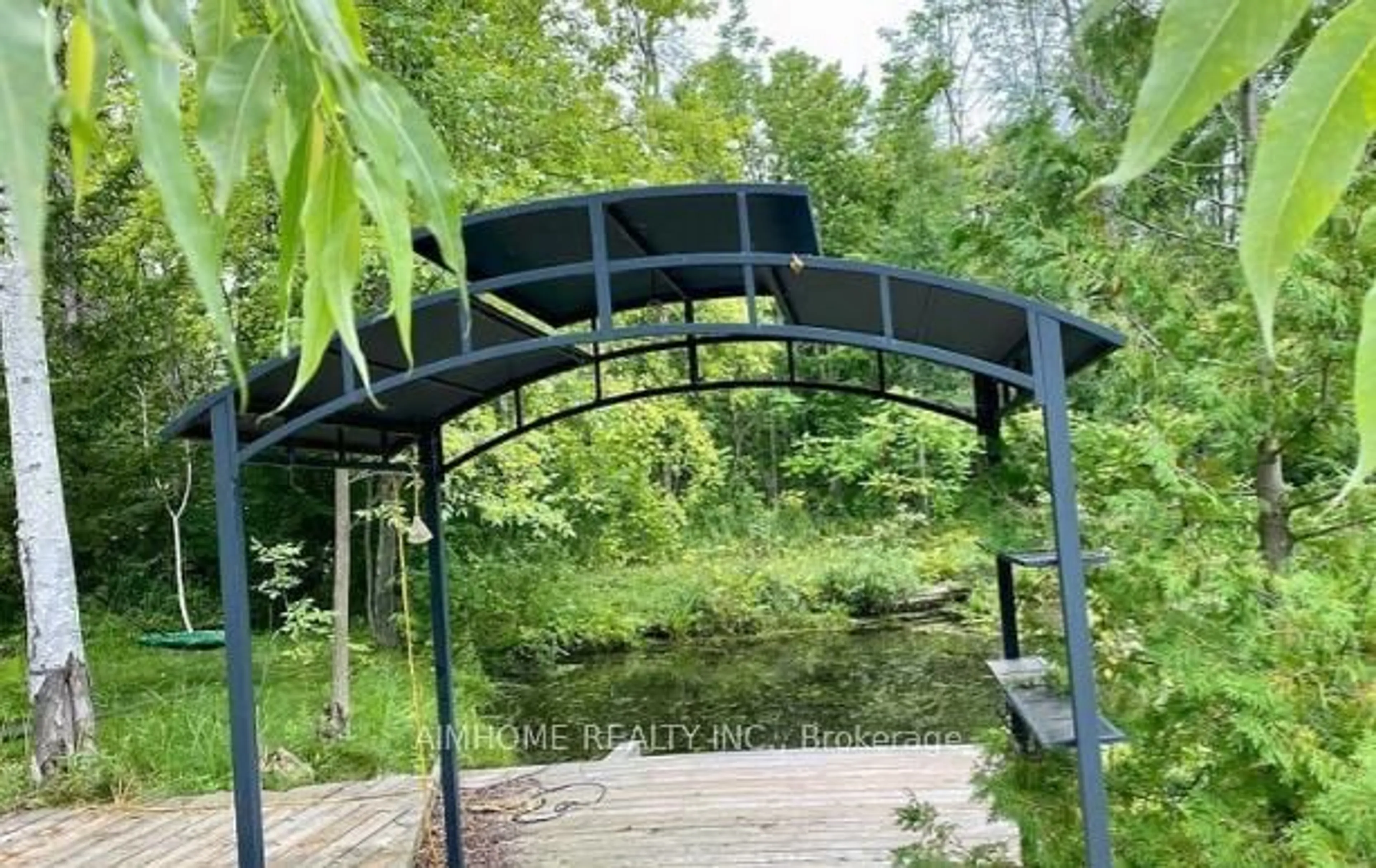 Patio, water/lake/river/ocean view for 2858 LAKESHORE Rd, Oro-Medonte Ontario L3V 6H1