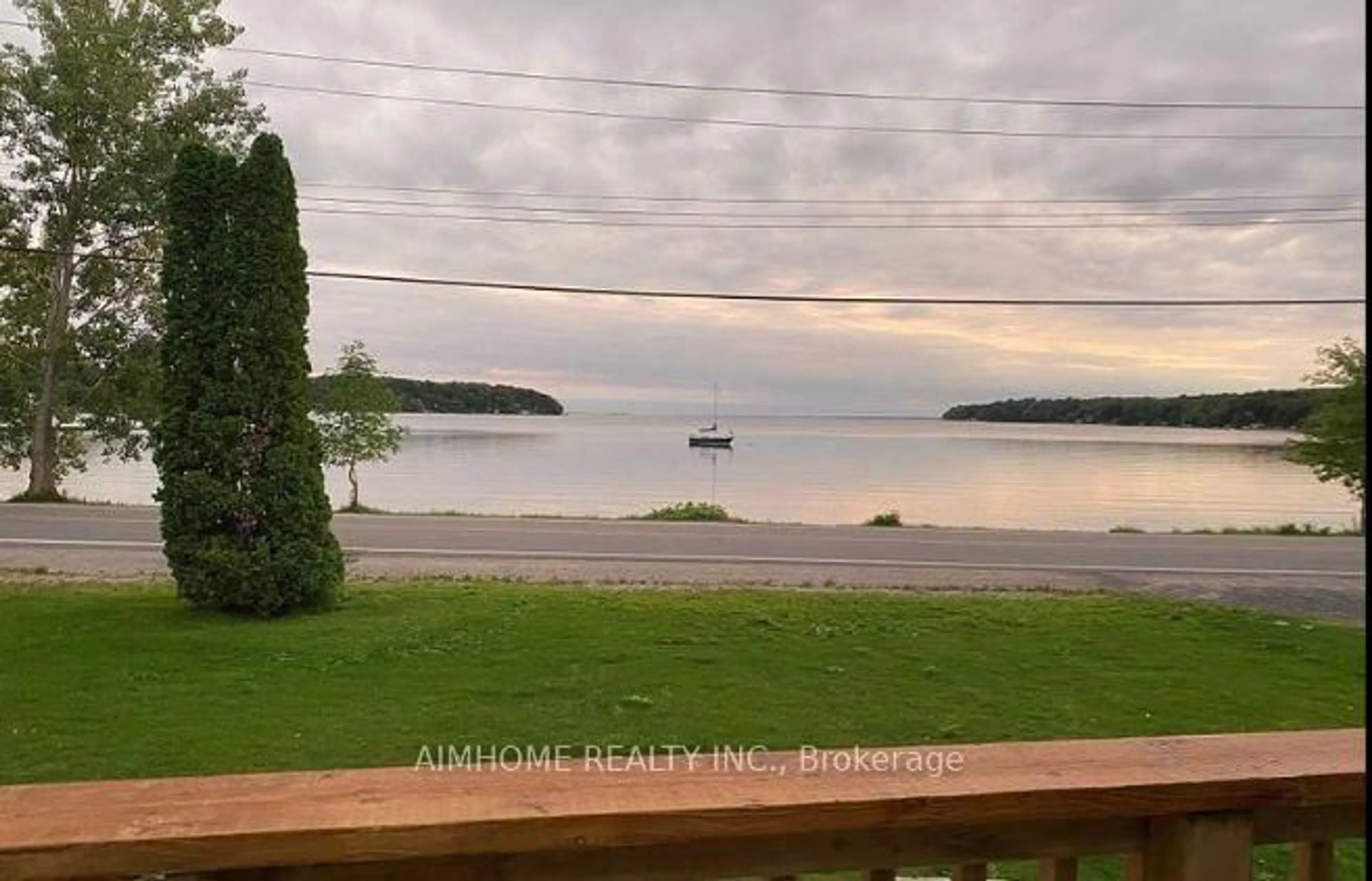 Blurry image for 2858 LAKESHORE Rd, Oro-Medonte Ontario L3V 6H1