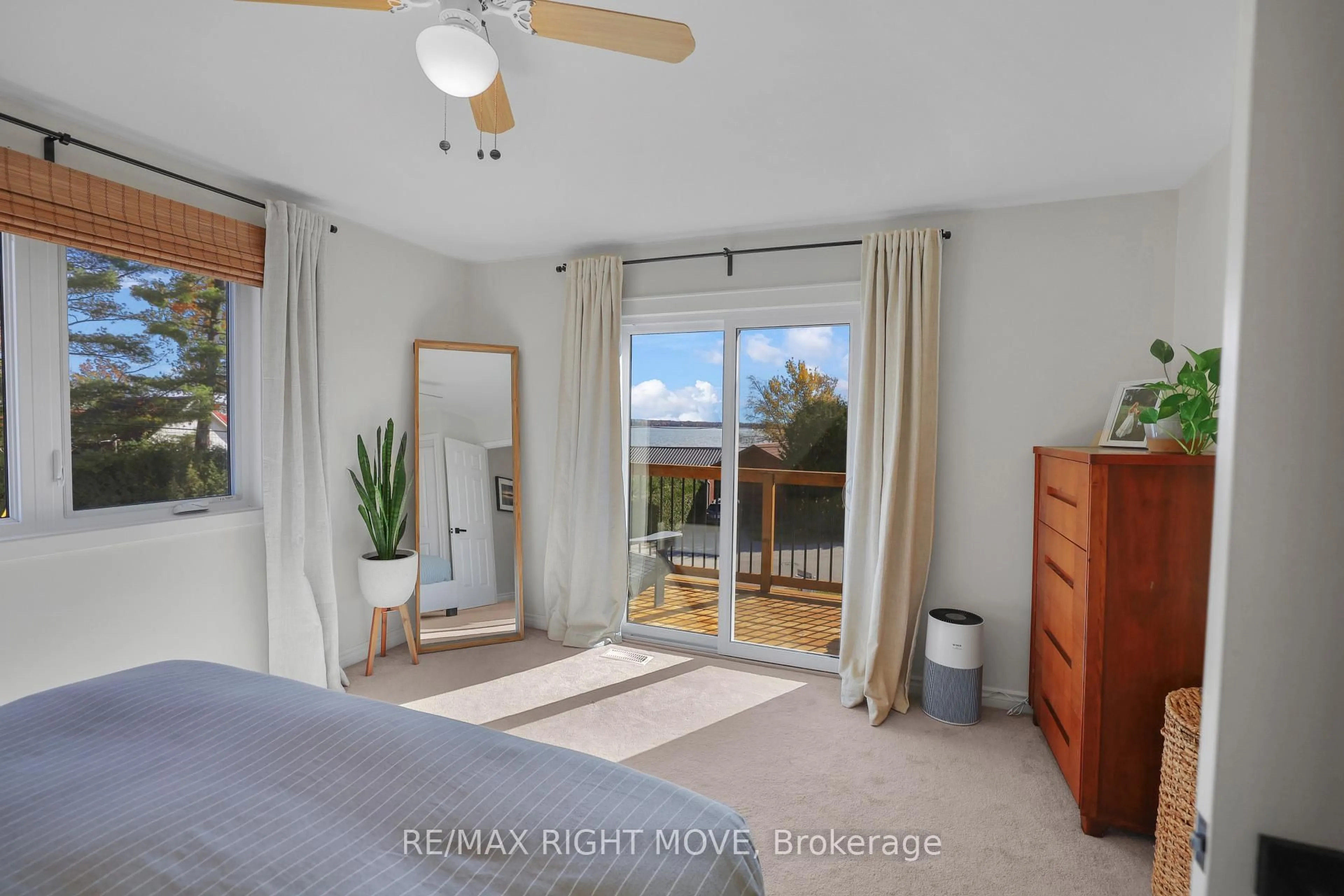 A pic of a room for 2900 Lakeside Dr, Severn Ontario L3V 6H3