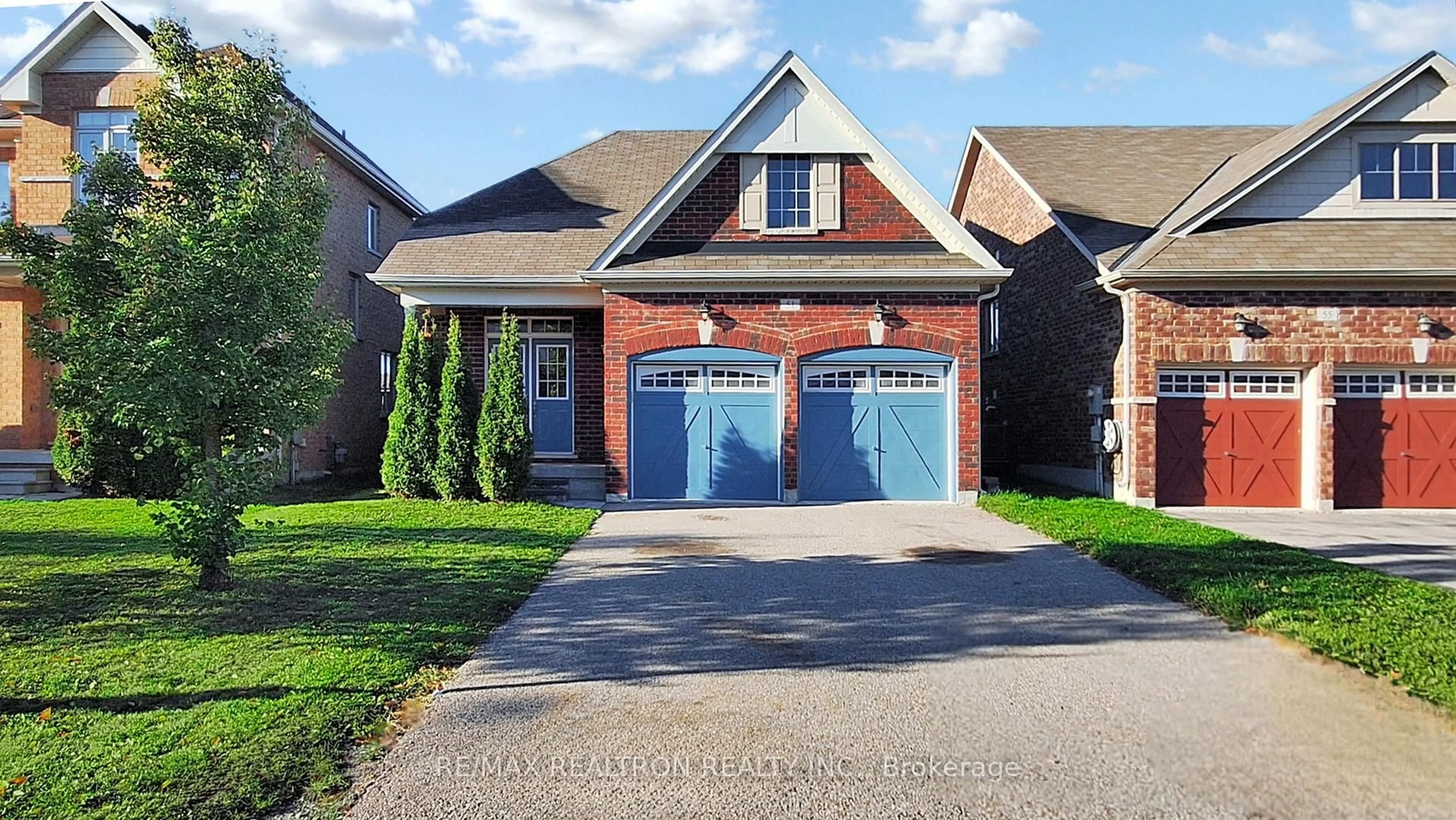 Home with brick exterior material, street for 51 Pearcey Cres, Barrie Ontario L4N 6R8